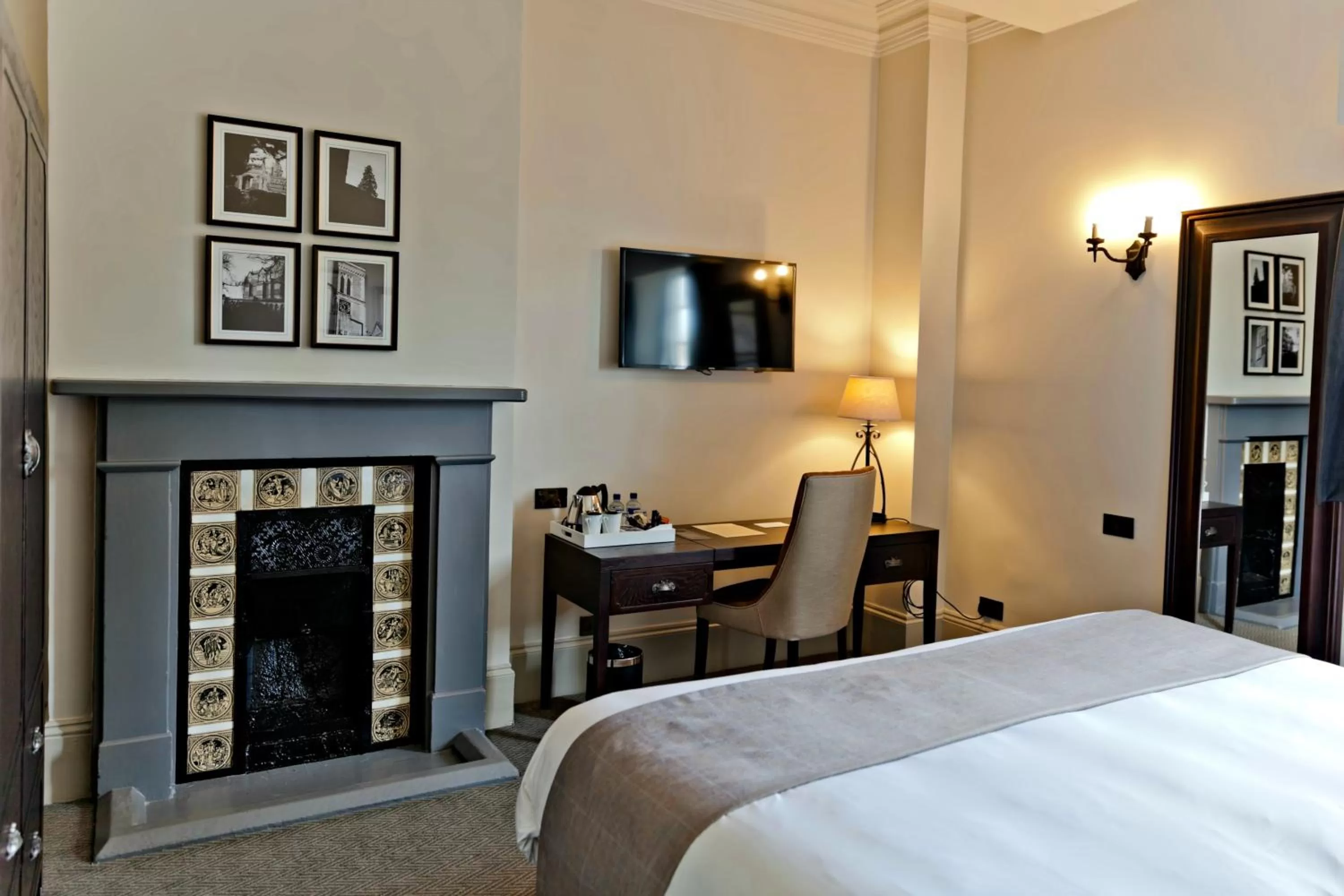 Bedroom, Bed in De Vere Horsley Estate