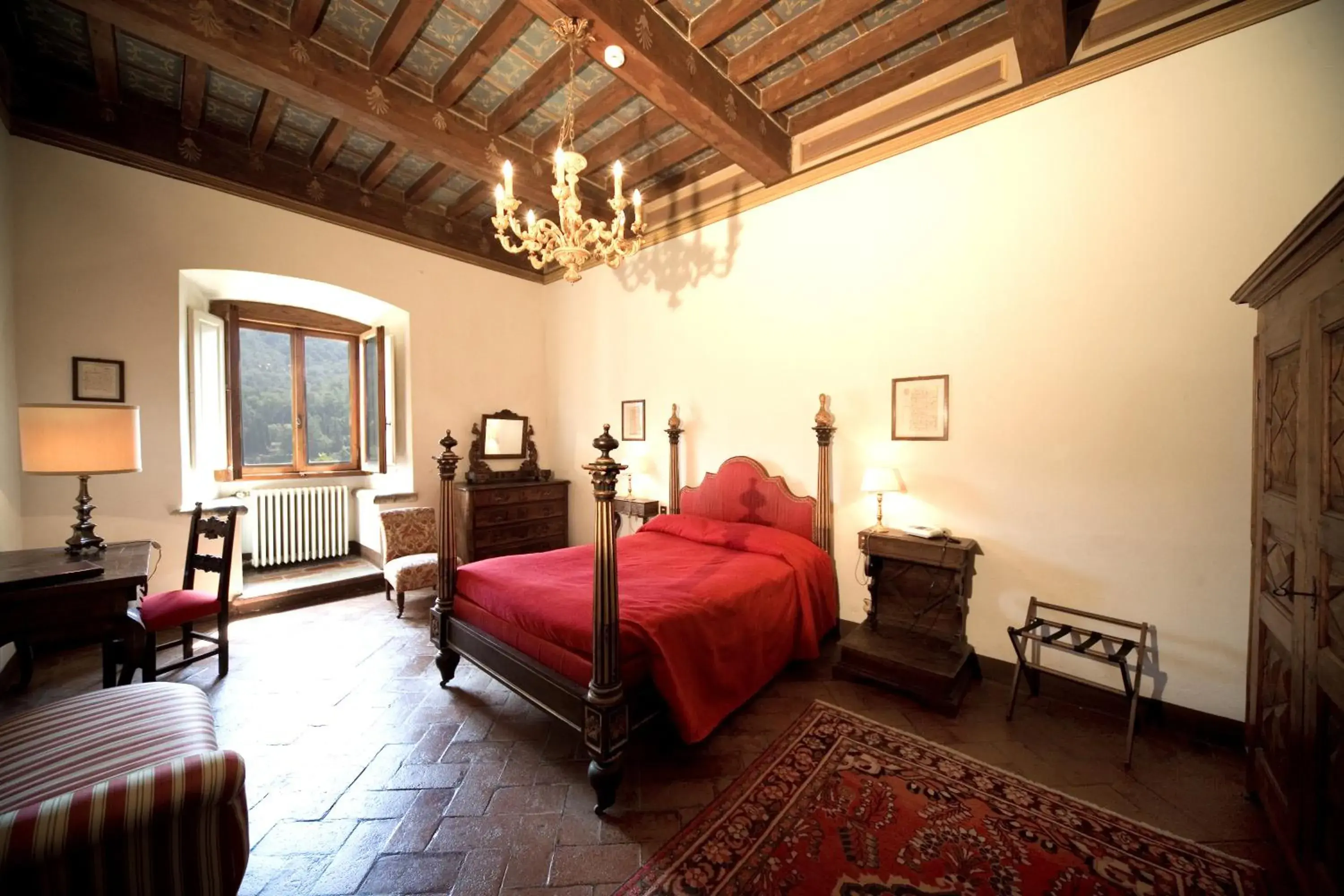 Photo of the whole room, Bed in Villa Pitiana