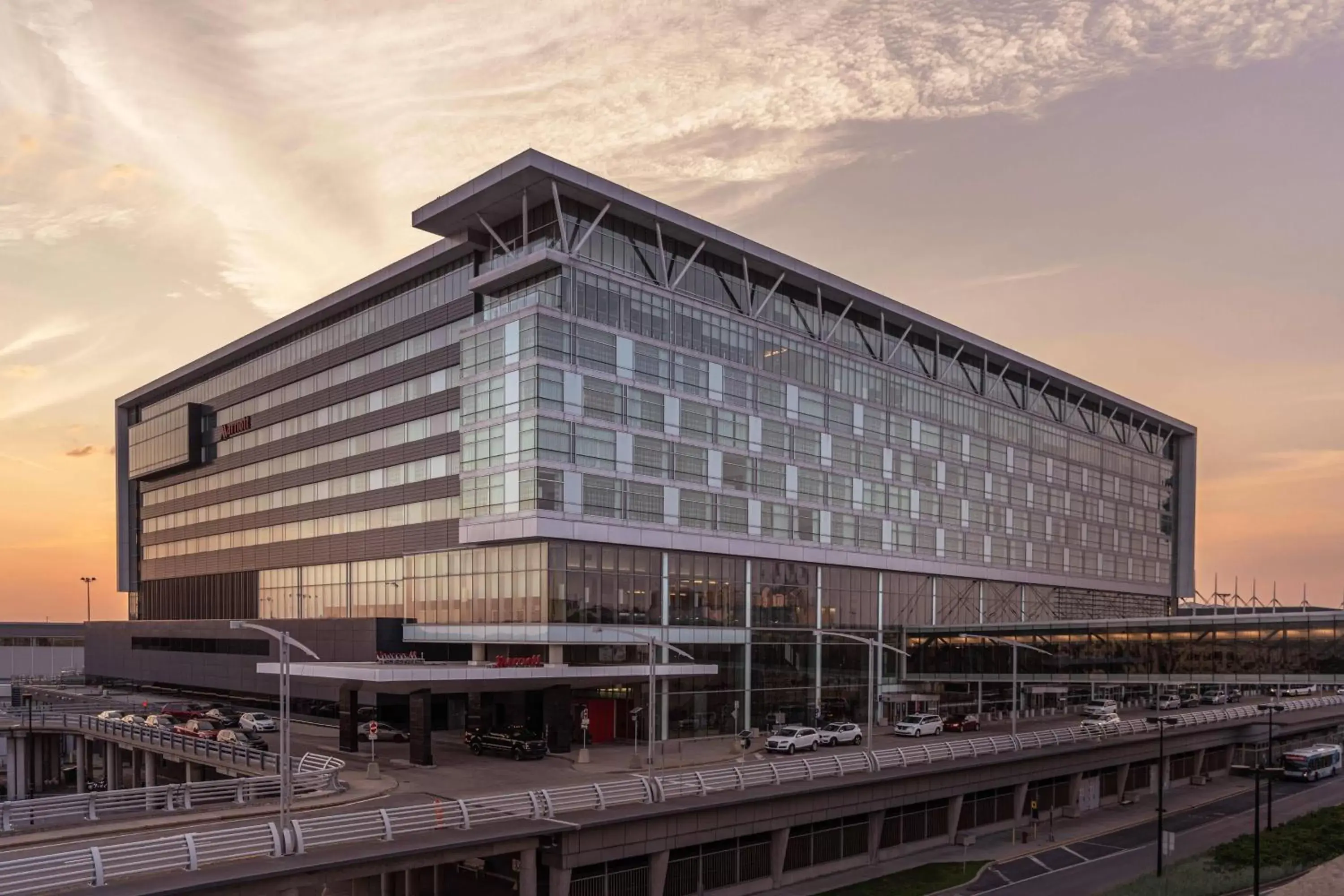 Property Building in Marriott Montreal Airport In-Terminal Hotel