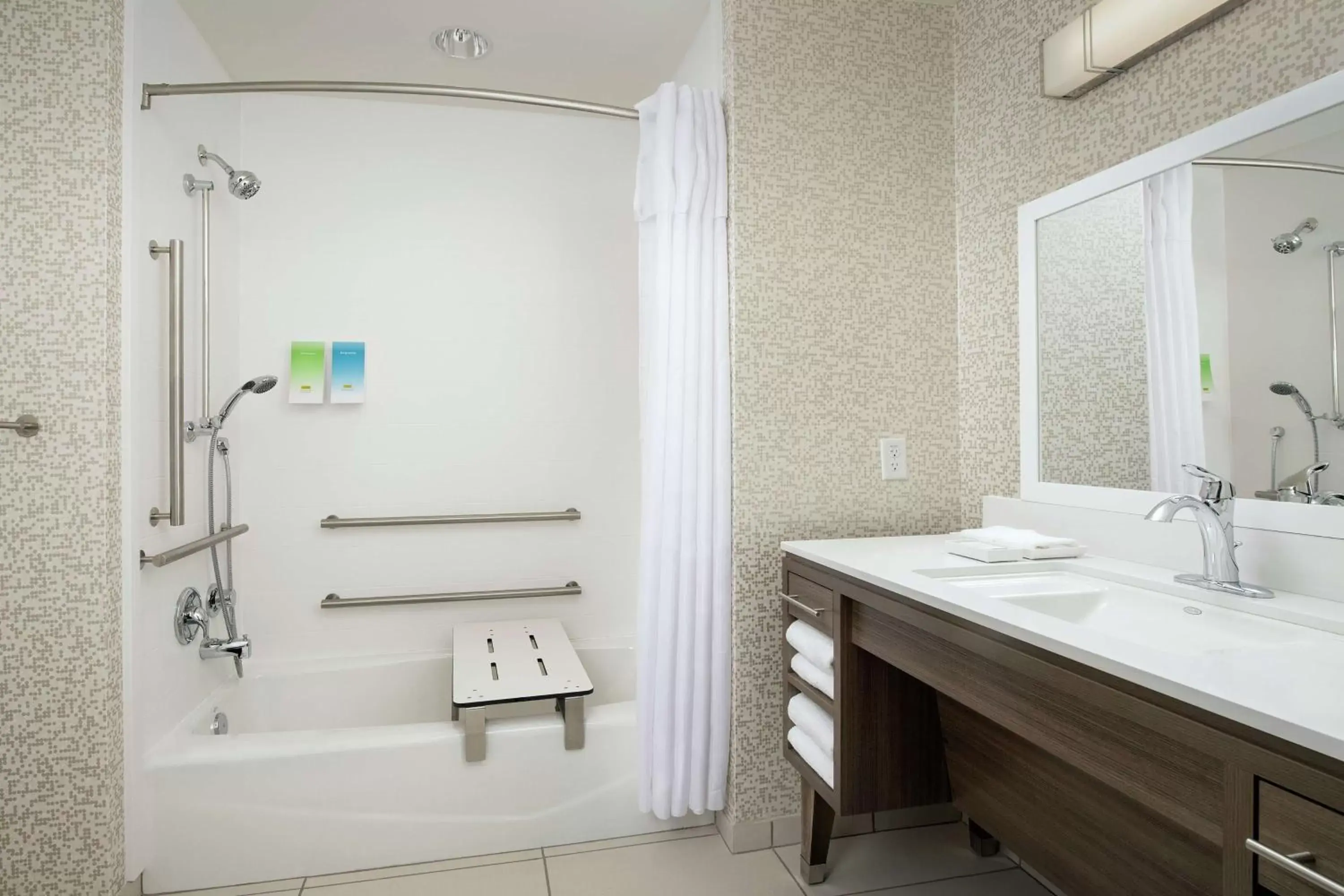 Bathroom in Home2 Suites by Hilton Phoenix Airport South