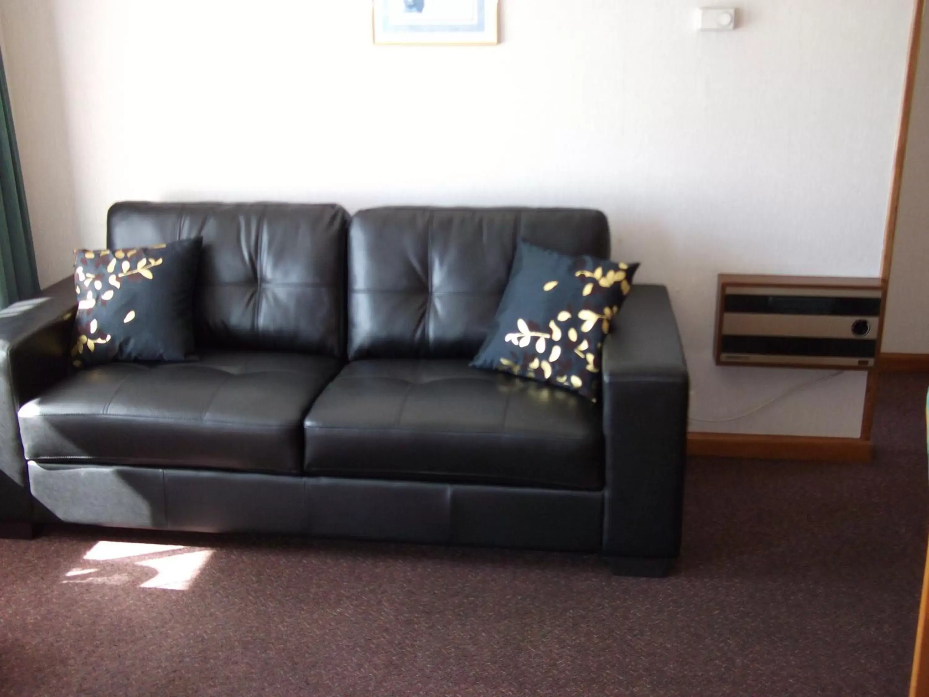 Living room, Seating Area in Belle Bonne Motel