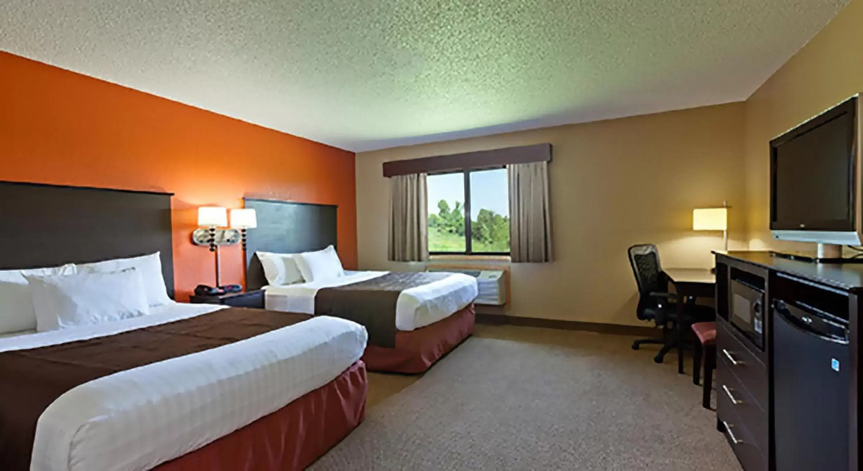 Photo of the whole room in AmericInn by Wyndham Algona