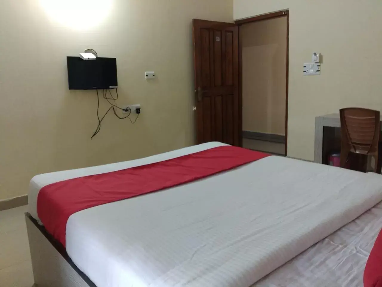 Bedroom, Bed in STAYMAKER Srinivasa Residency