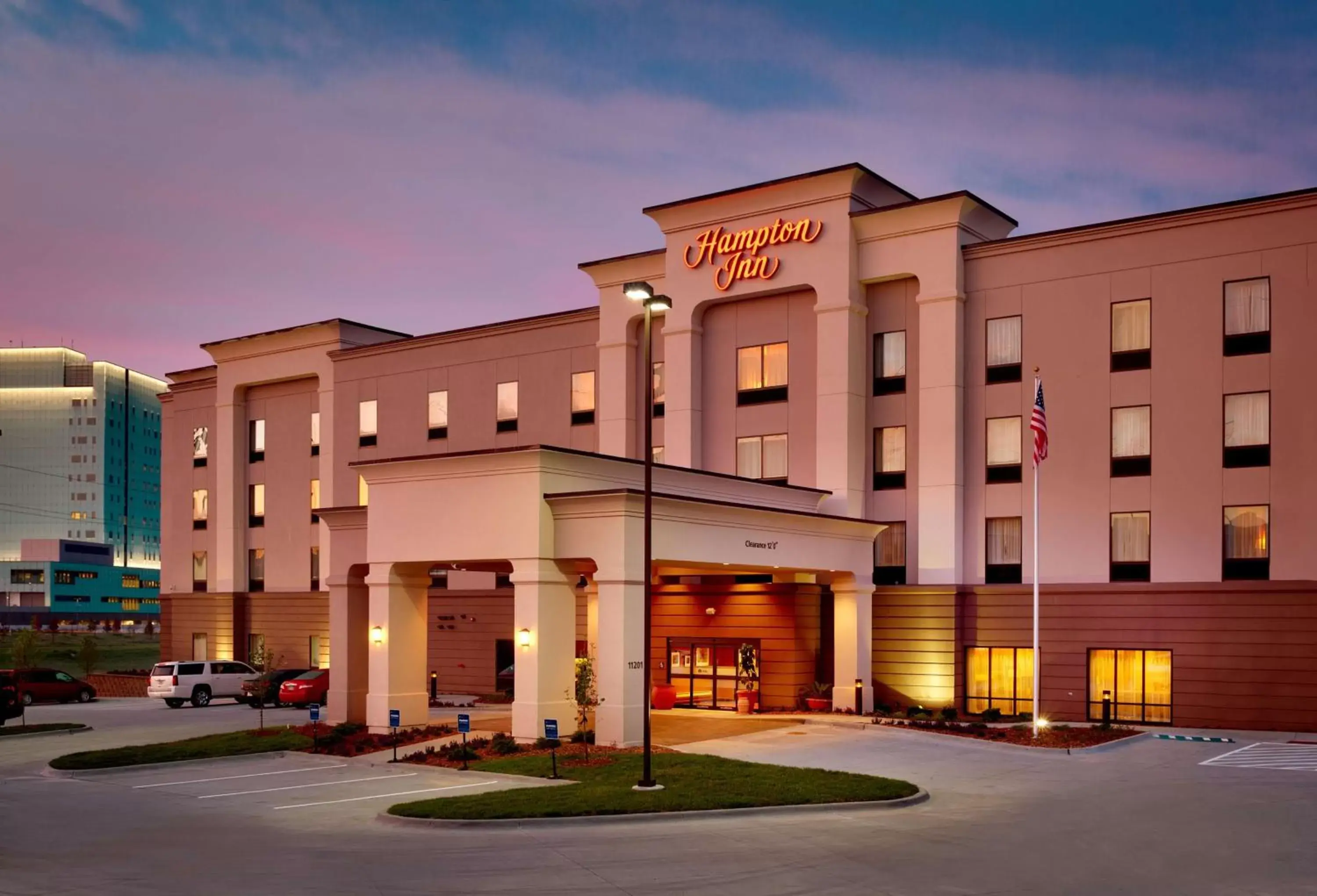 Property Building in Hampton Inn Omaha/West Dodge Road, Old Mill