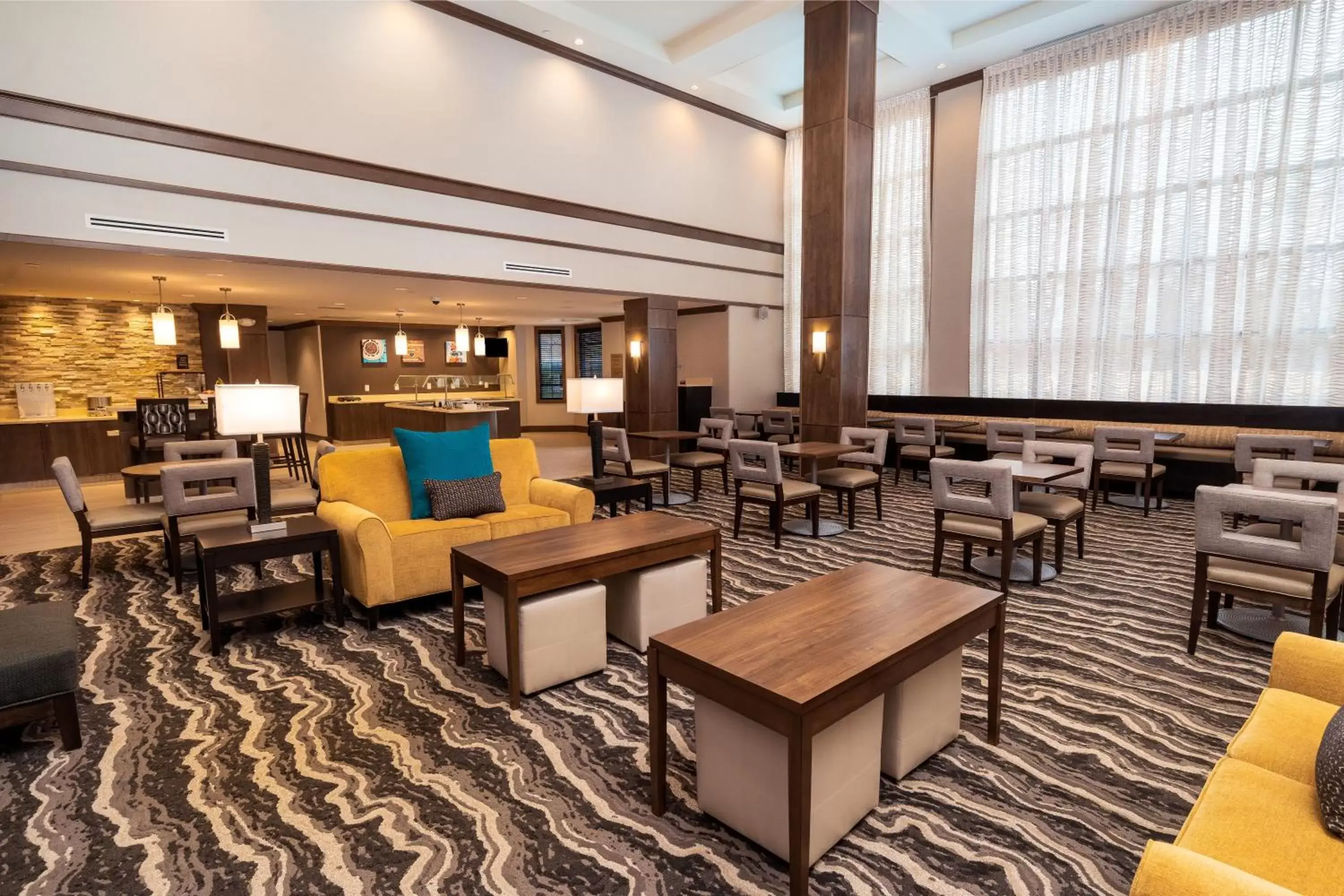 Lobby or reception, Lounge/Bar in Staybridge Suites - Washington DC East - Largo, an IHG Hotel
