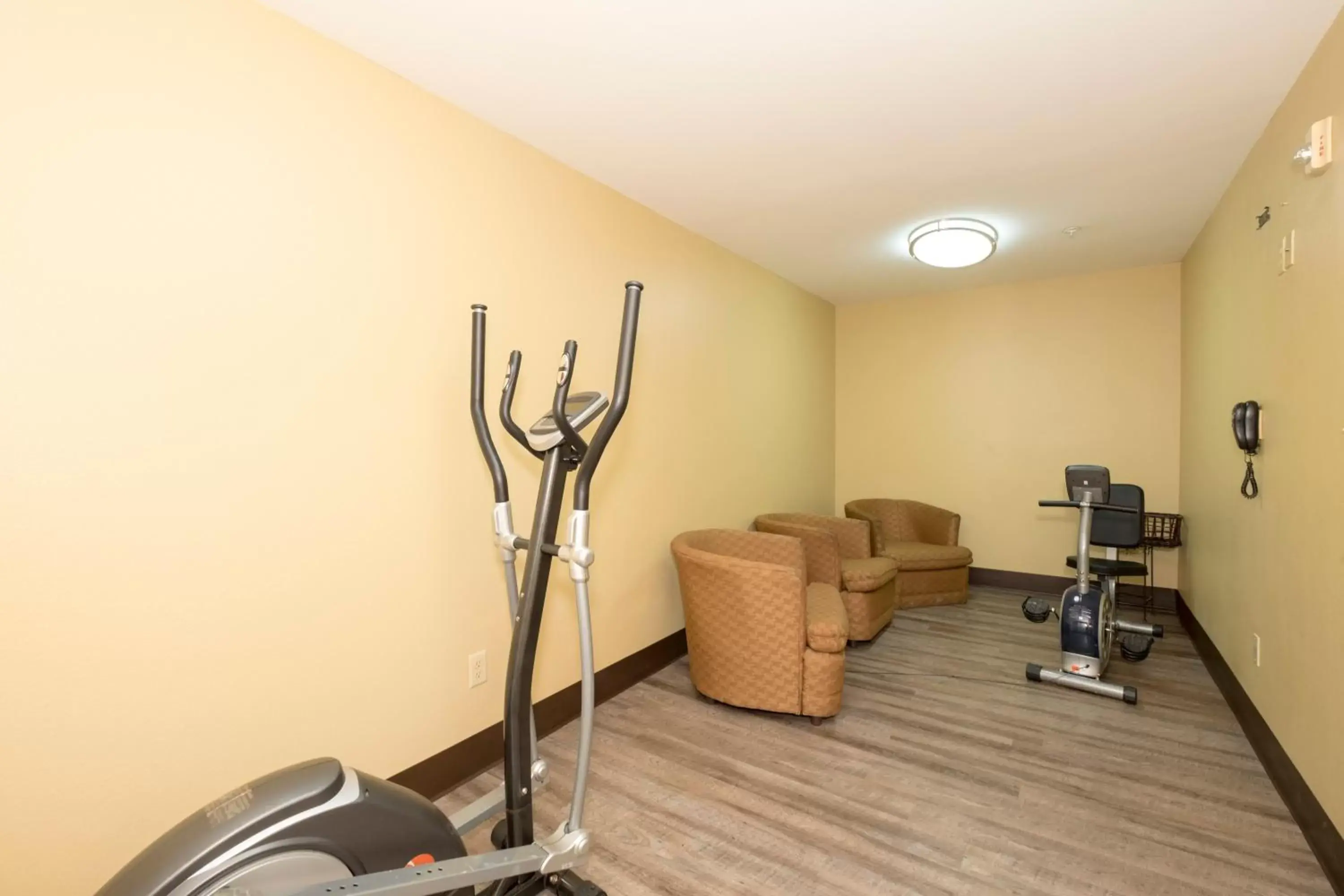 Fitness centre/facilities, Fitness Center/Facilities in Red Roof Inn & Suites Lake Charles