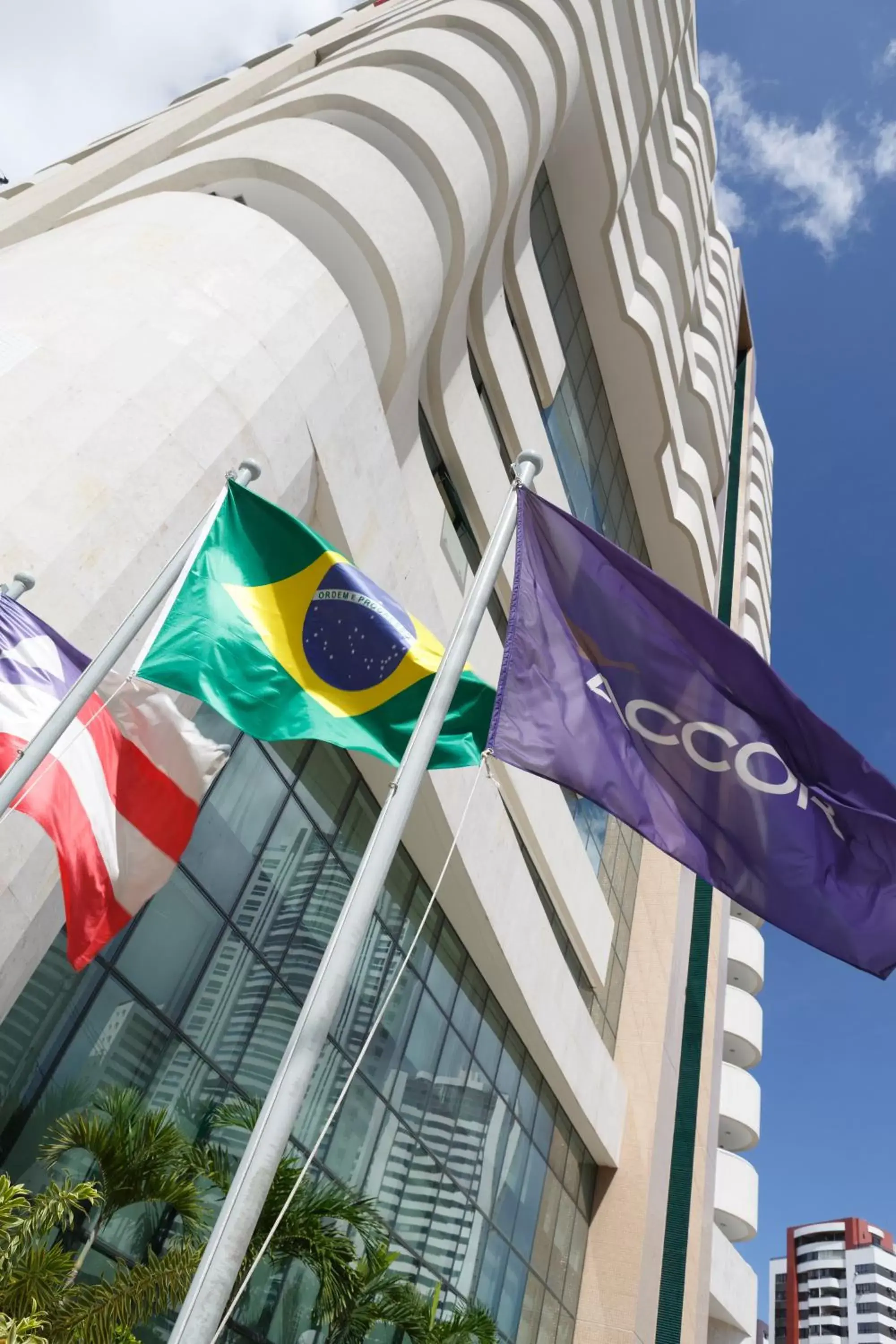 Facade/entrance in Mercure Salvador Pituba Facade/entrance in Mercure Salvador Pituba