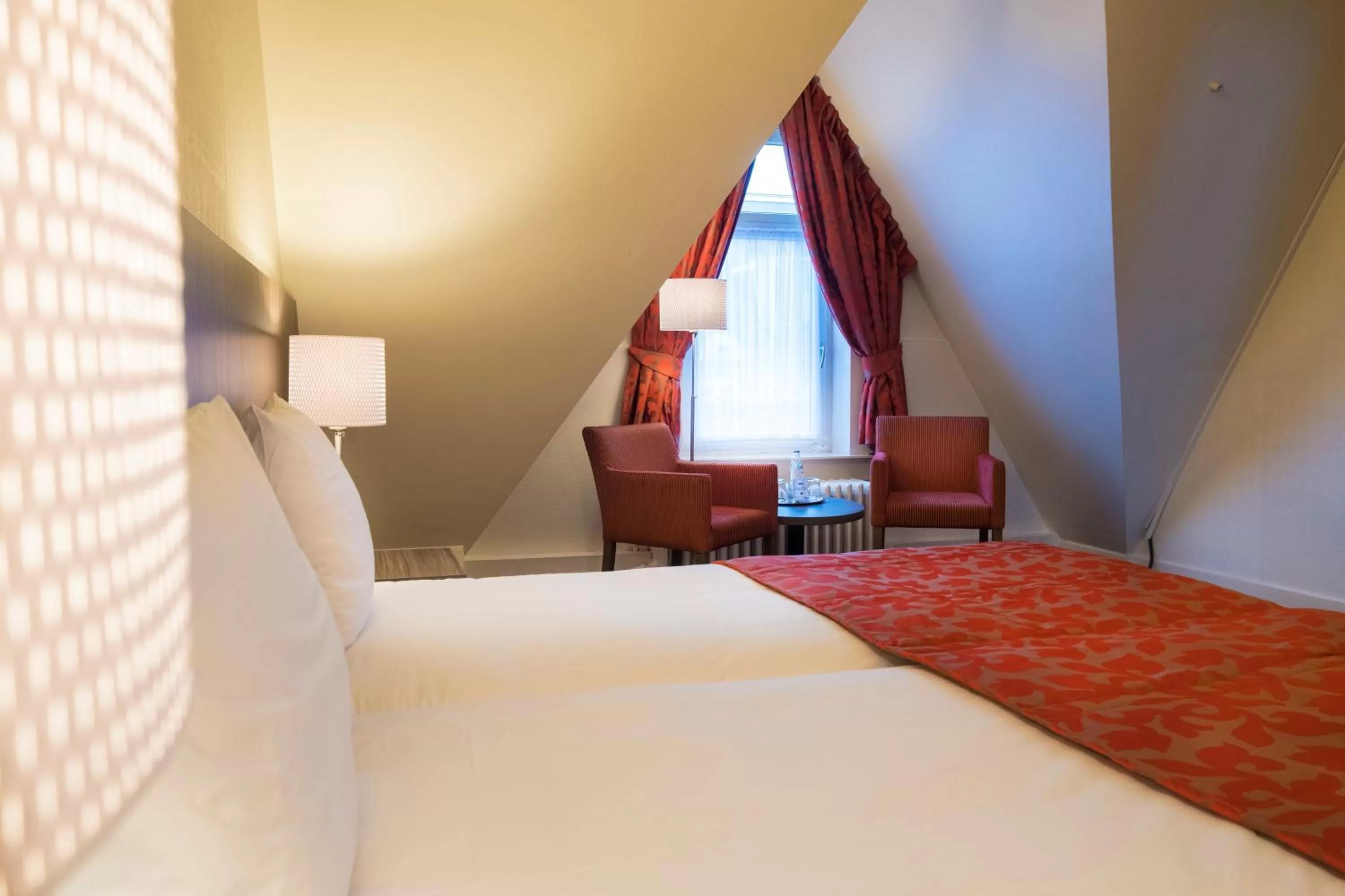 Photo of the whole room, Bed in Hotel Aalders