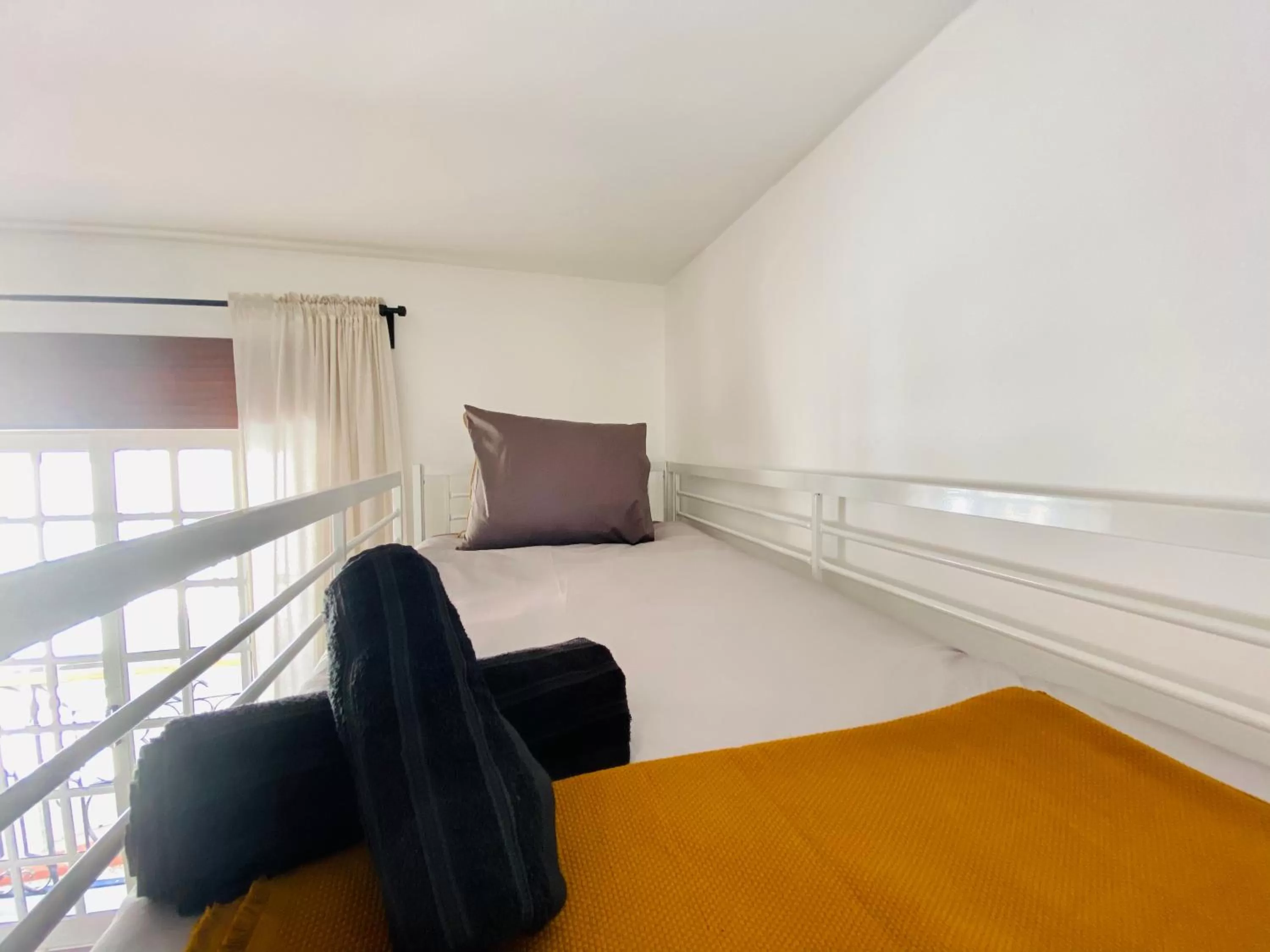 bunk bed, Bed in Stay on Top Old Town