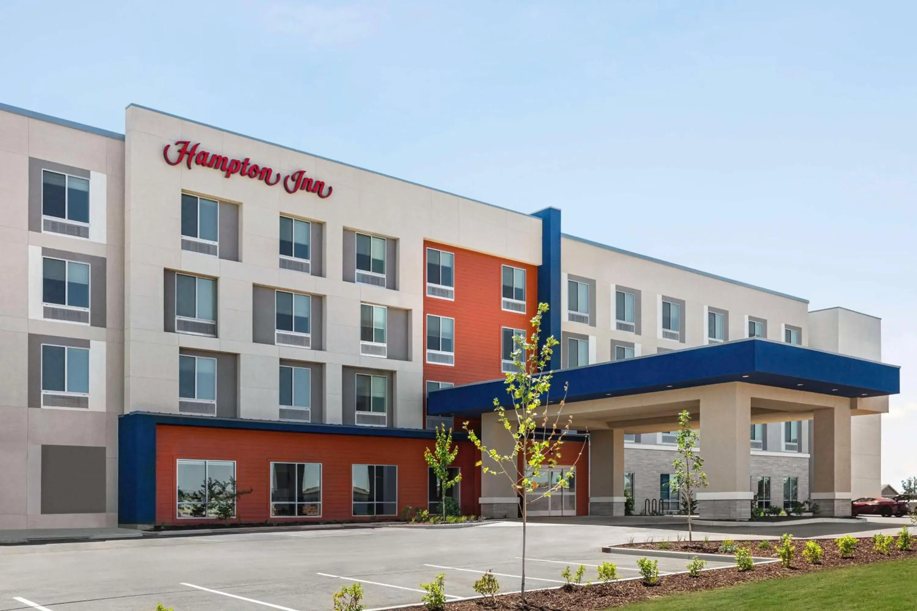 Property building in Hampton Inn Stockton, Ca Property building in Hampton Inn Stockton, Ca