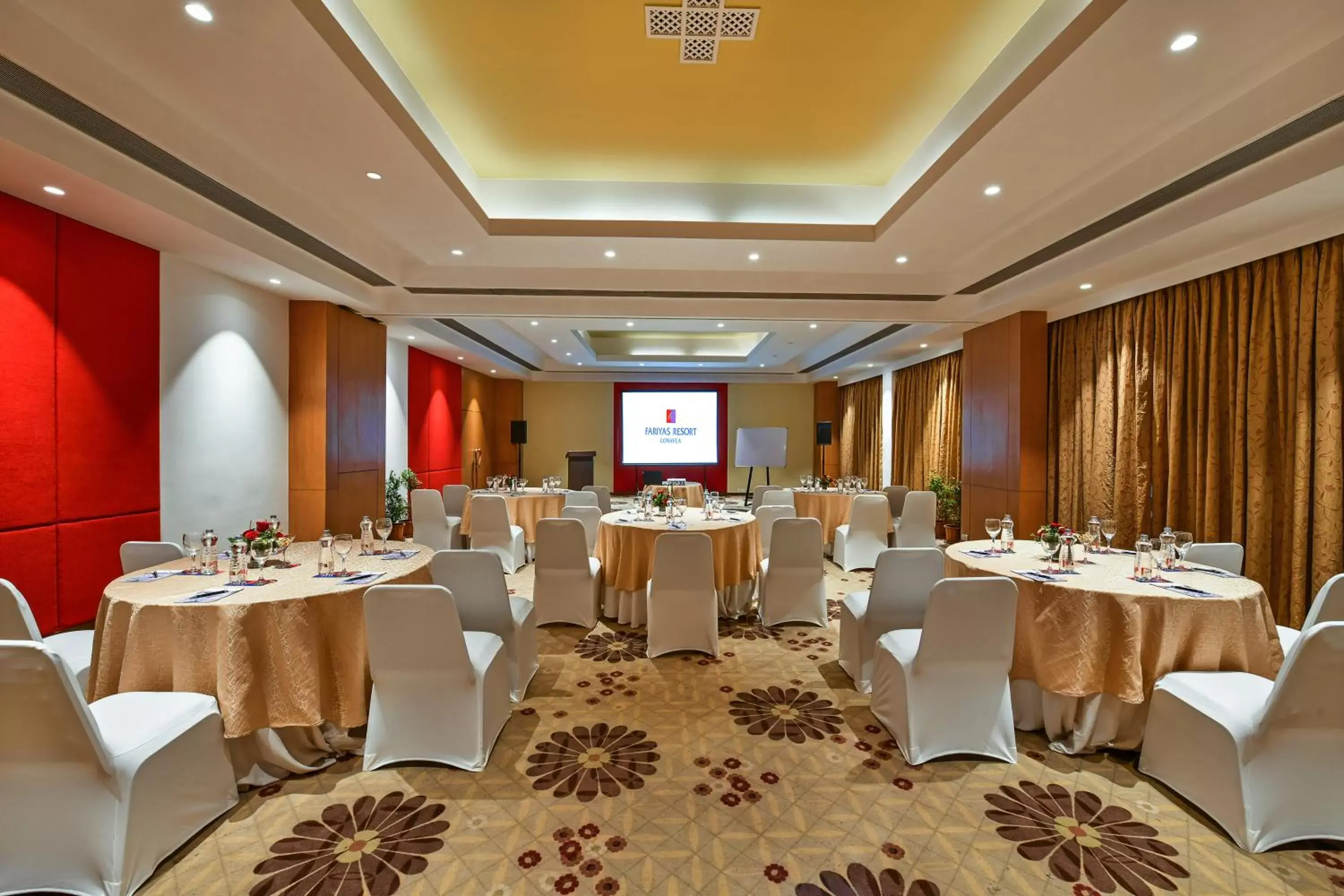 Meeting/conference room, Banquet Facilities in Fariyas Resort Lonavala