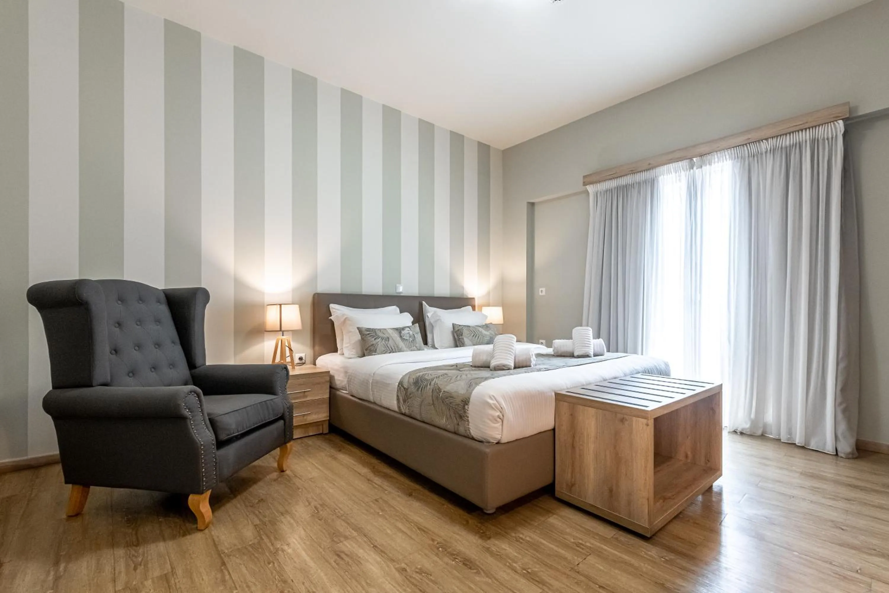 Bed in Hotel @Syngrou Fix