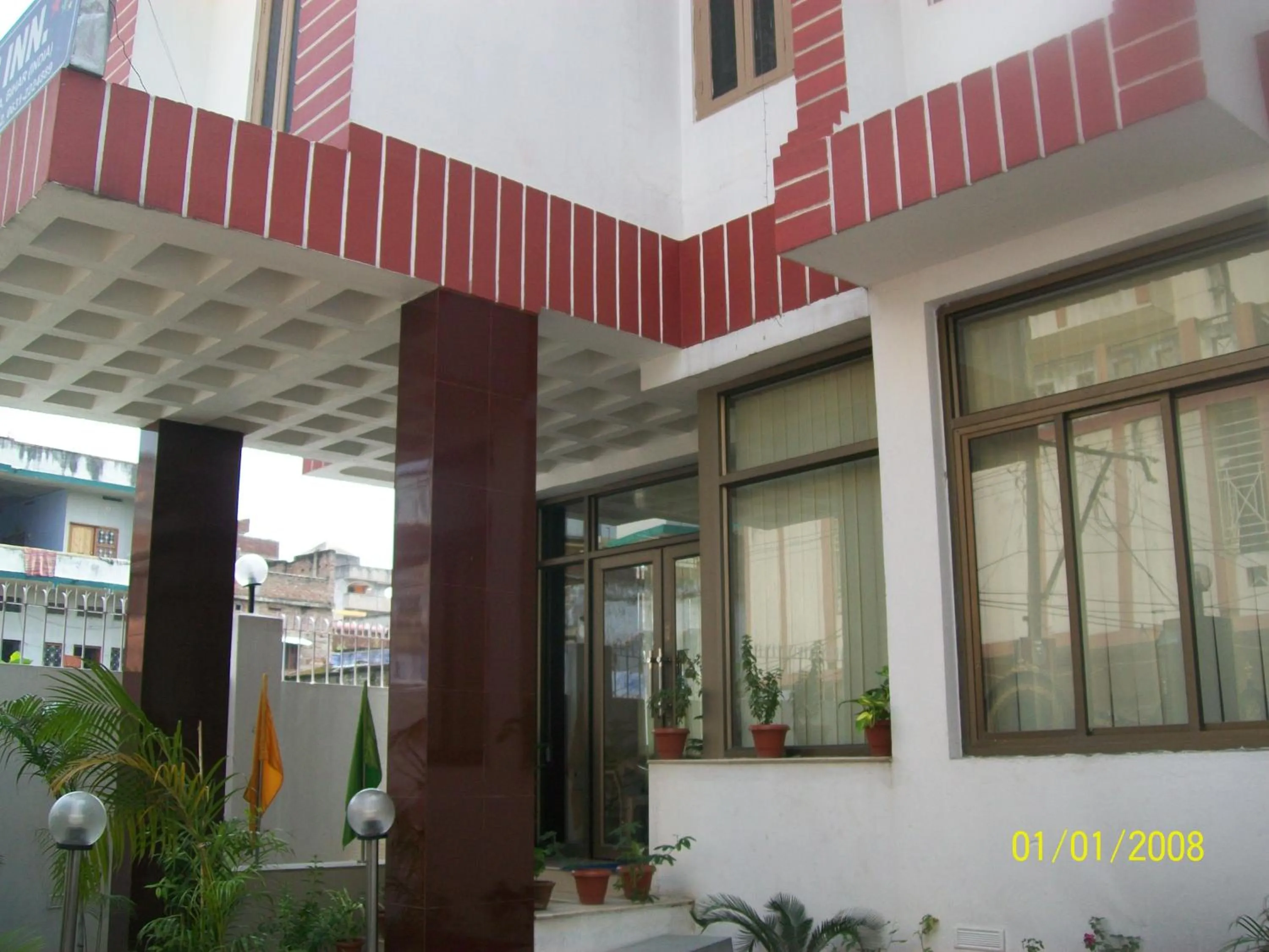 Facade/entrance in Hotel Viraat Inn