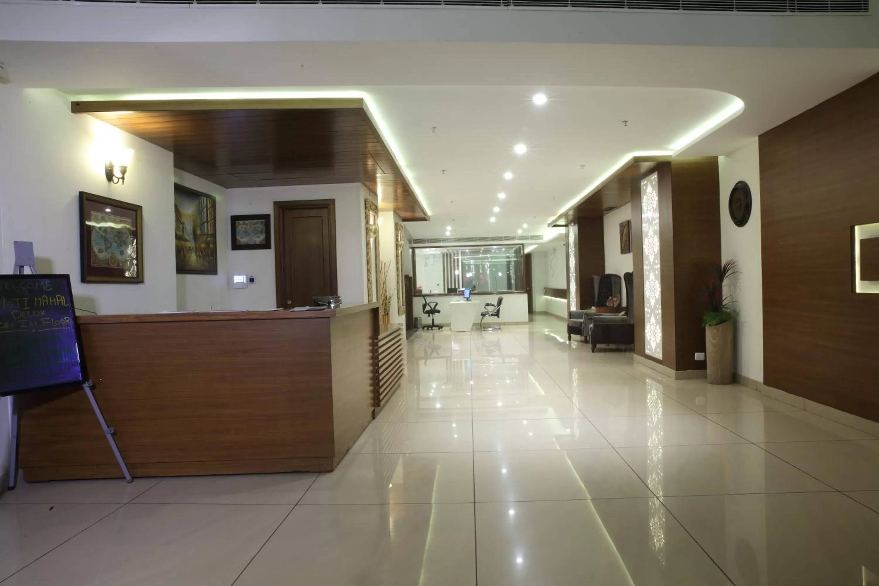 Lobby or reception in Grand Hotel Nawanshahr