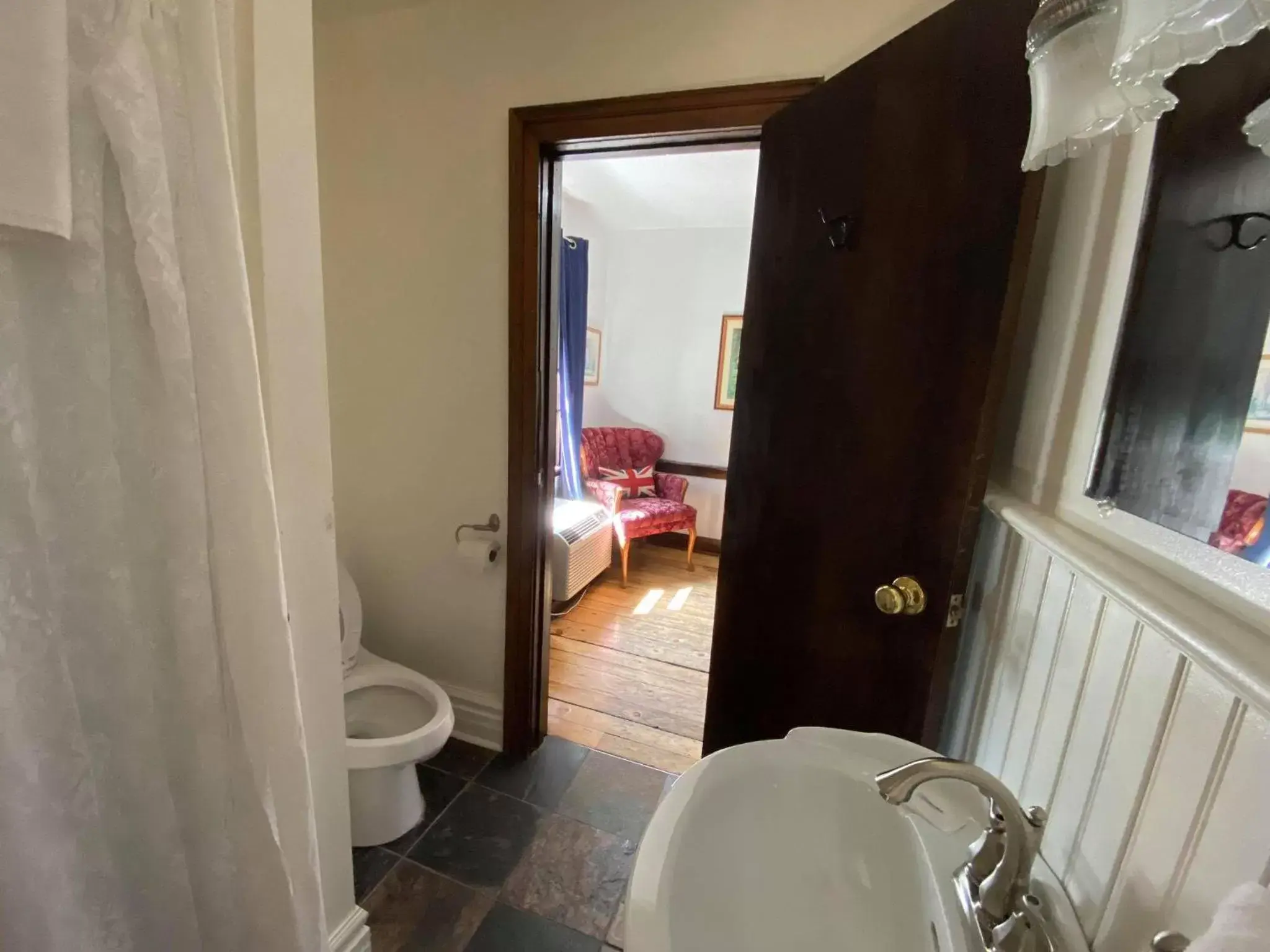 Bathroom in The Olde Angel Inn