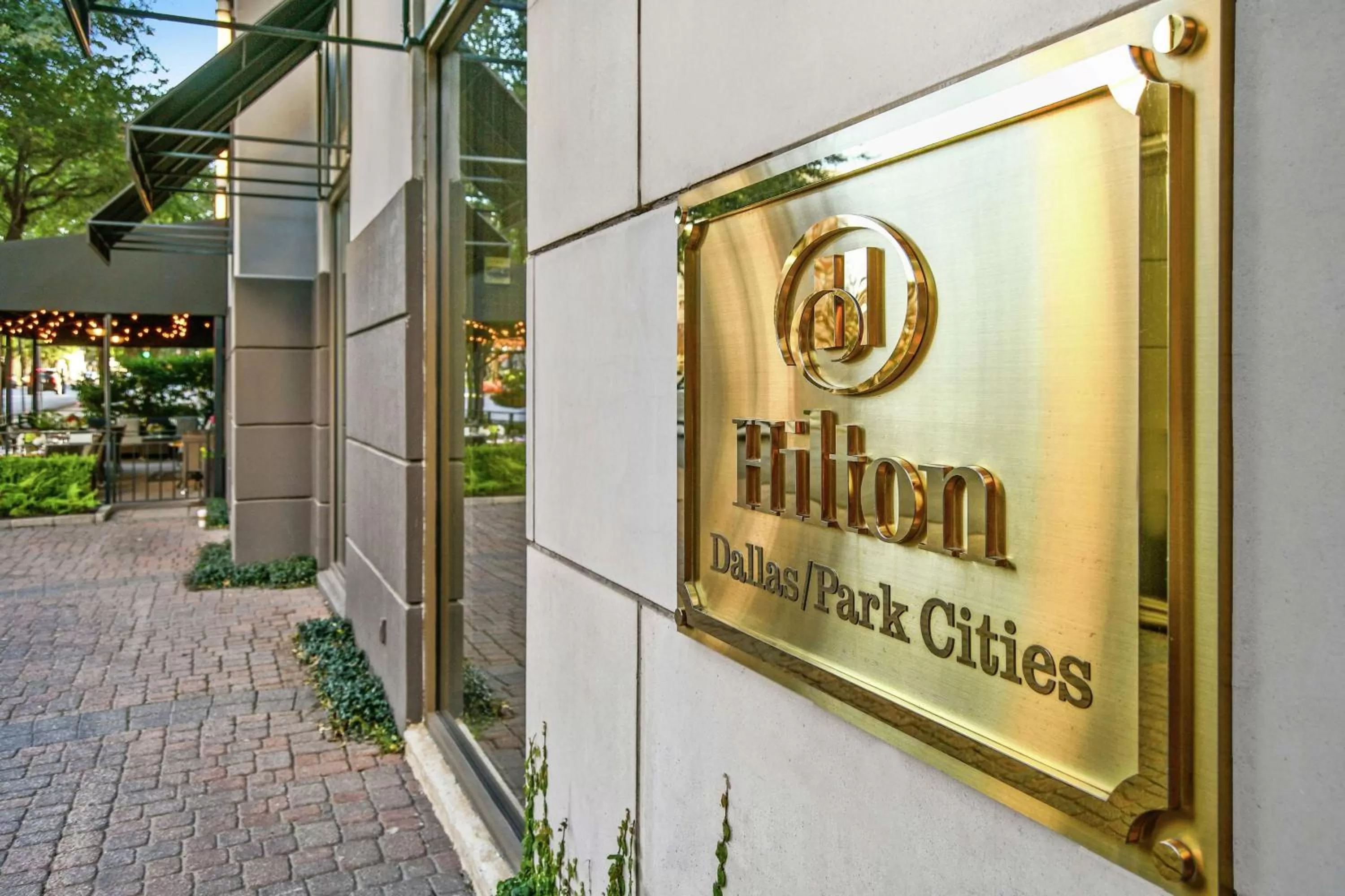 Property building in Hilton Dallas-Park Cities
