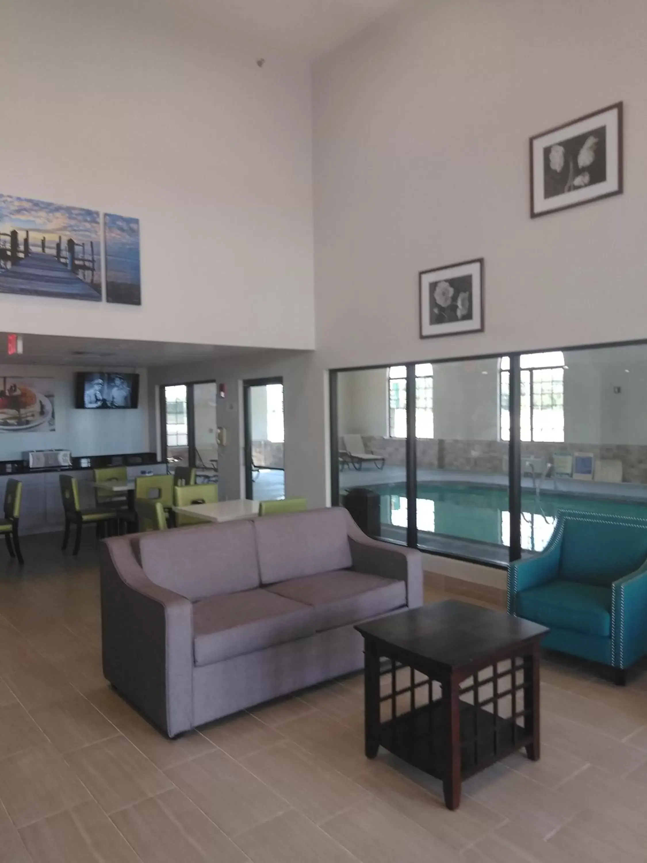 Lobby or reception, Seating Area in Quality Inn & Suites