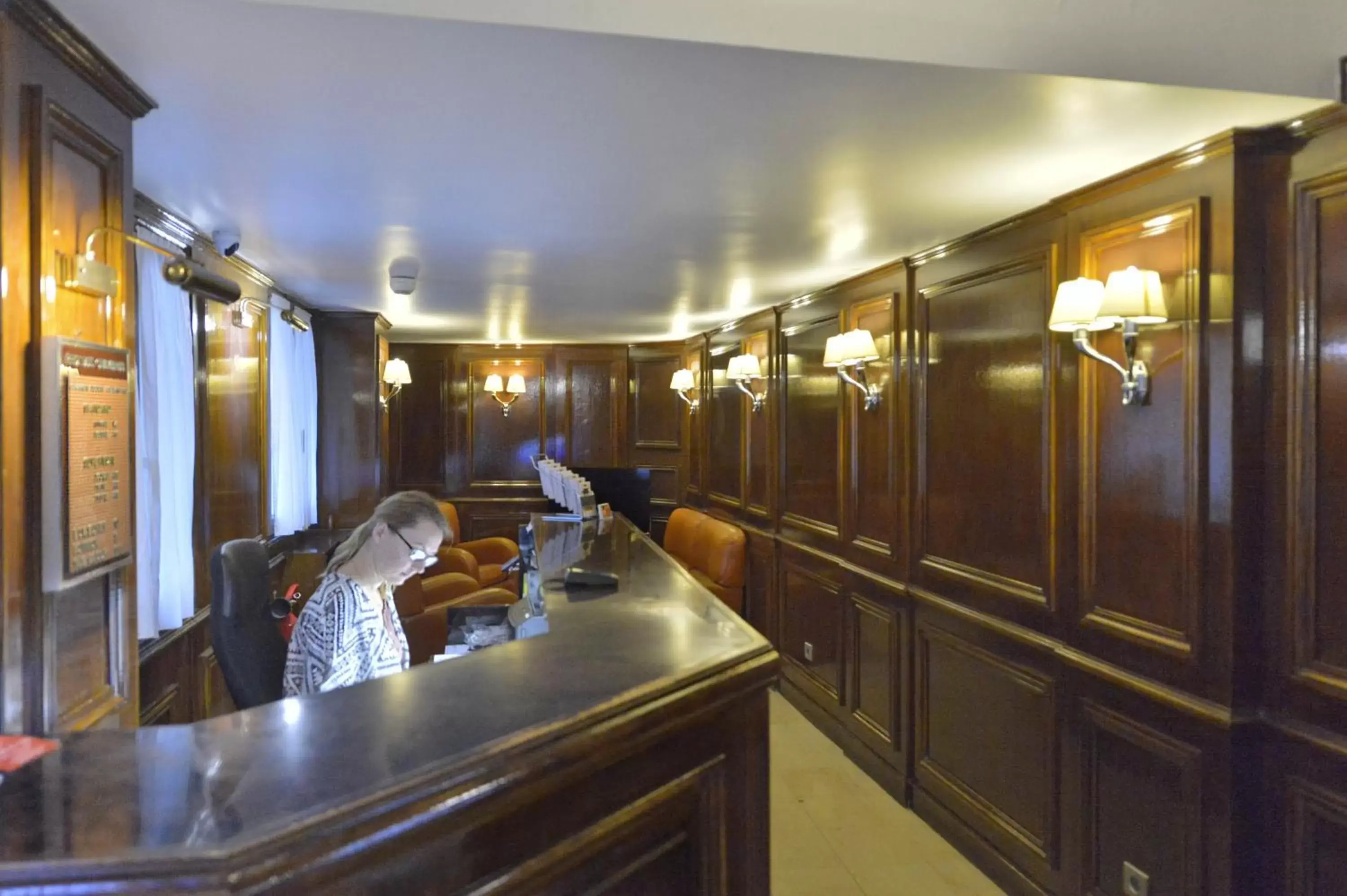 Lobby or reception in Hôtel Eugénie Lobby or reception in Hôtel Eugénie