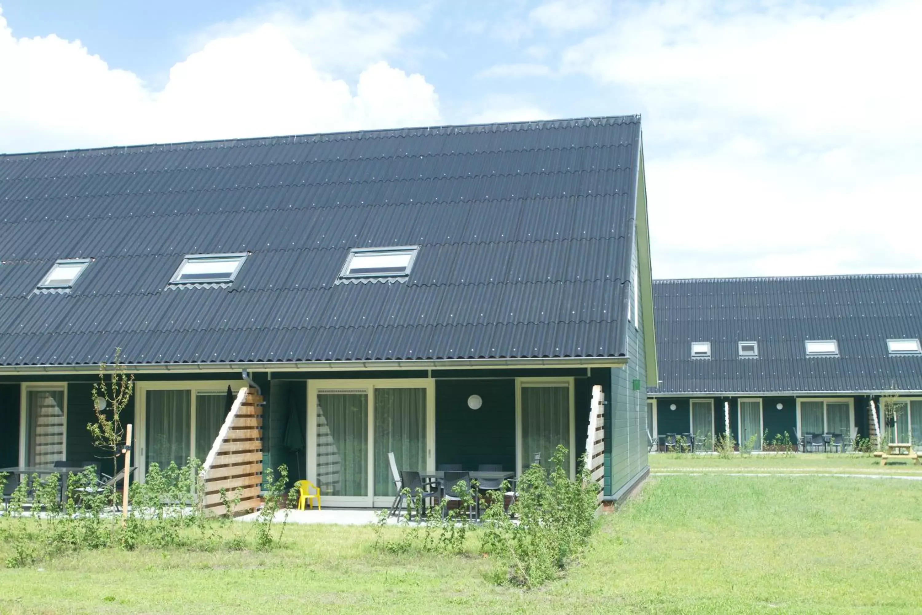 Facade/entrance, Property Building in Horsetellerie Rheezerveen