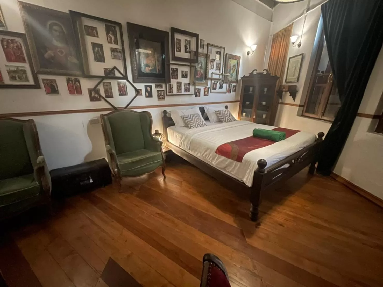 Bed in 103 - Bed and Brews