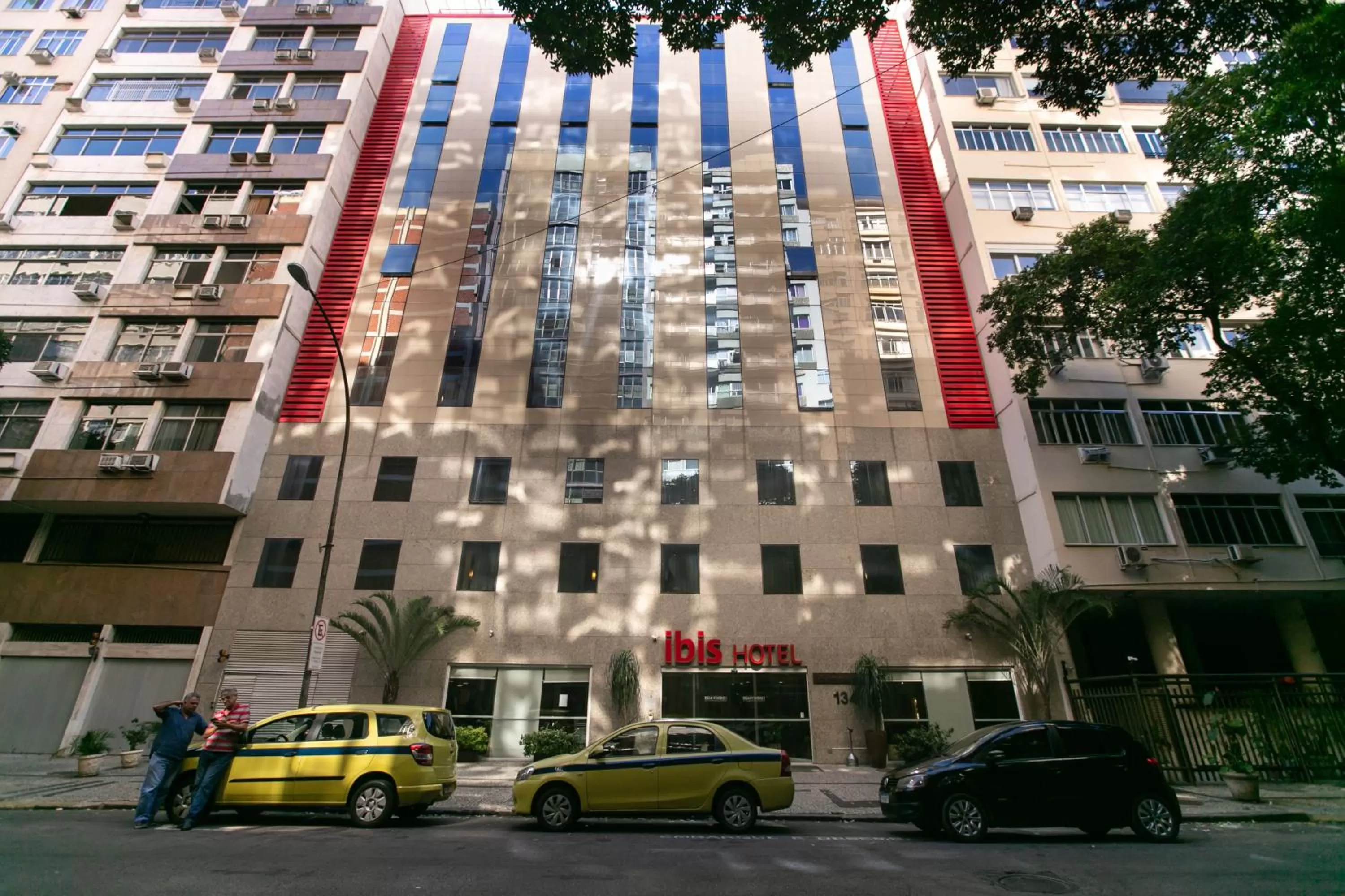 Property building in ibis Copacabana Posto 2