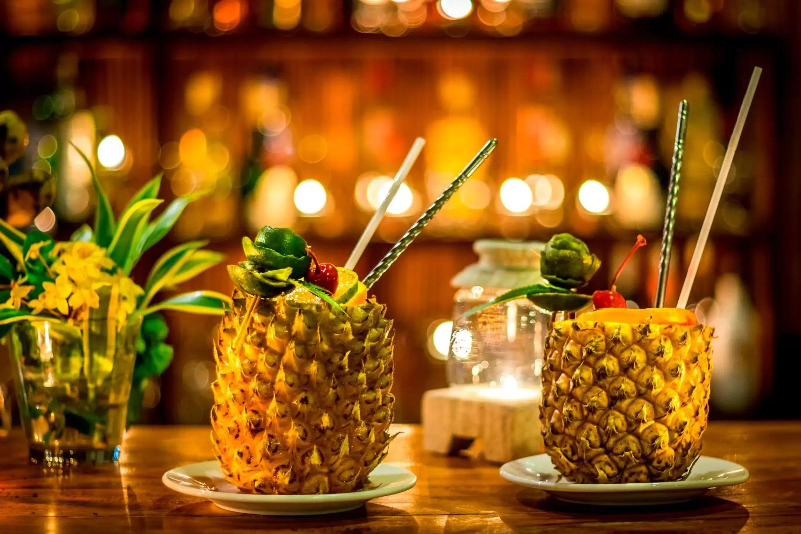 Lounge or bar, Food in Cocotinos Manado