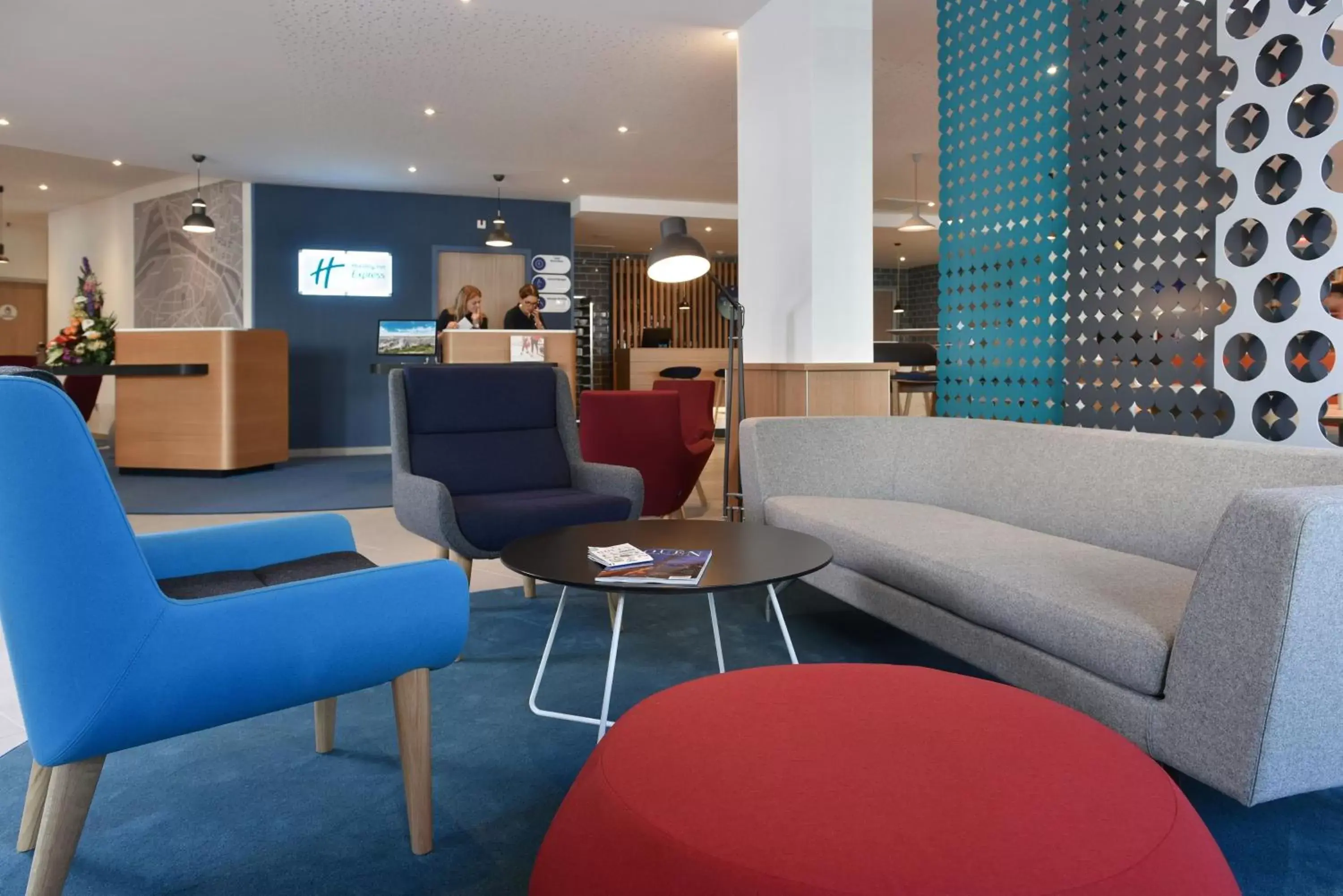 Property building, Seating Area in Holiday Inn Express - Rouen Centre - Rive Gauche, an IHG Hotel