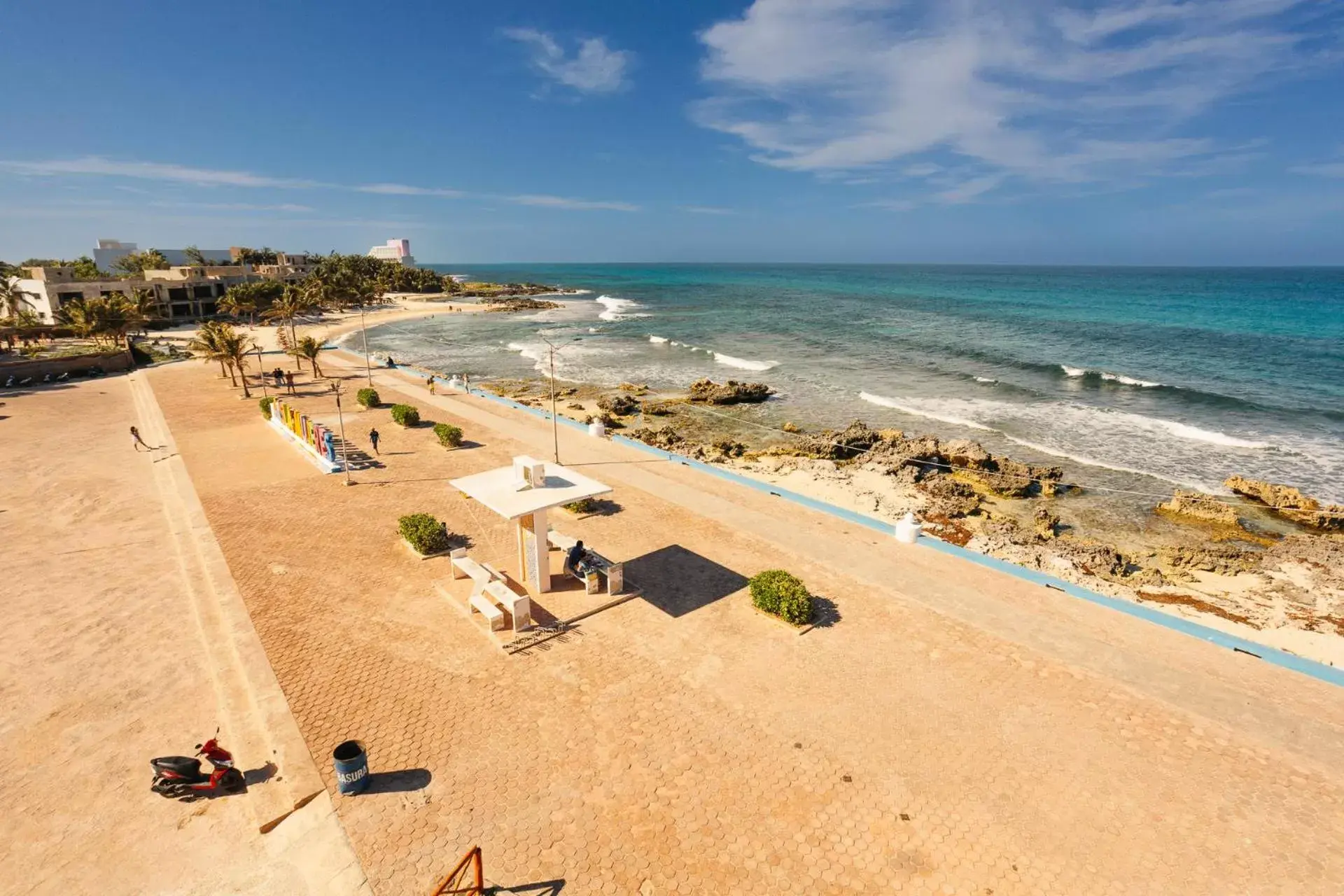 View (from property/room), Bird's-eye View in Ocean Drive Hotel