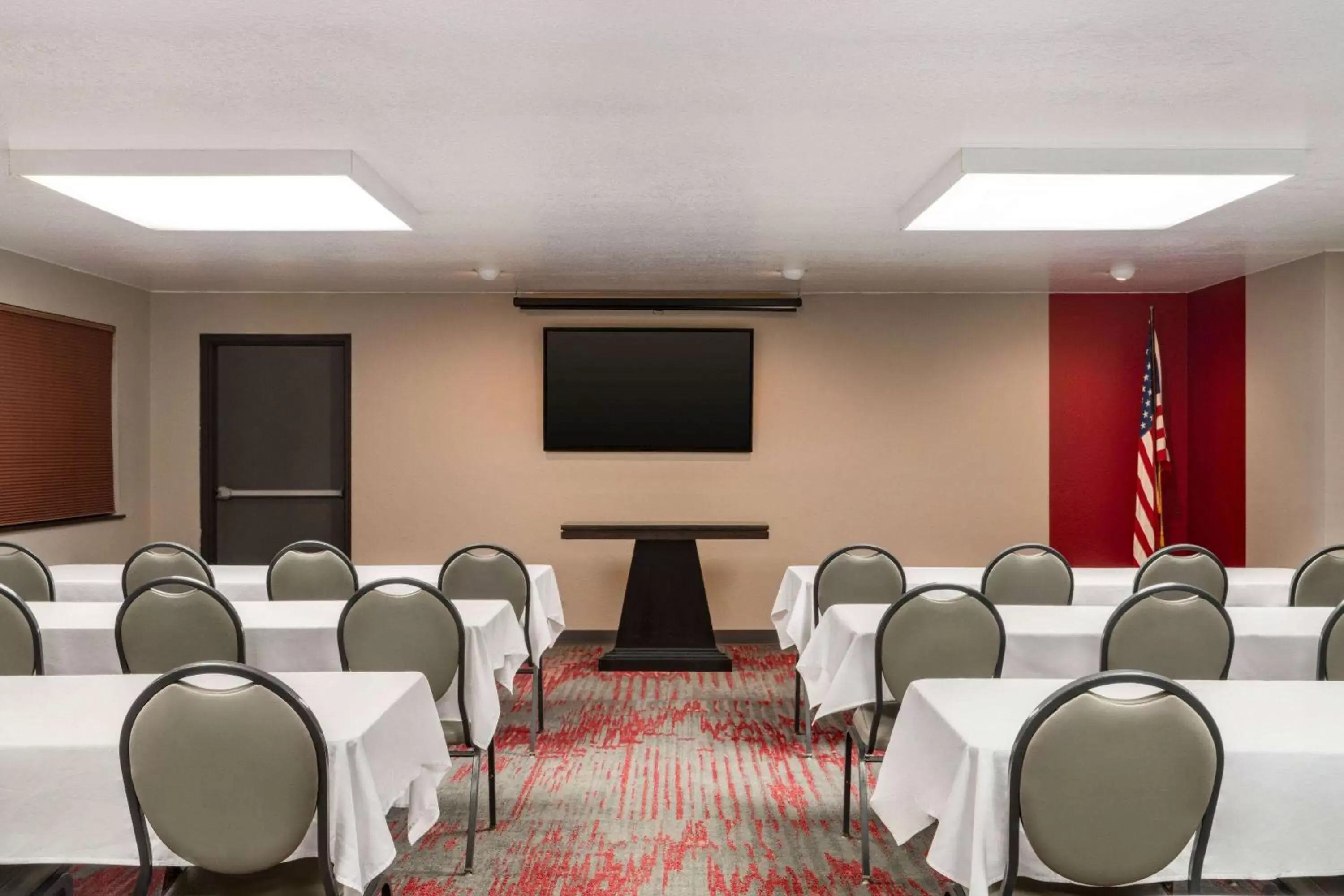 Meeting/conference room, Business Area/Conference Room in Ramada by Wyndham Helena