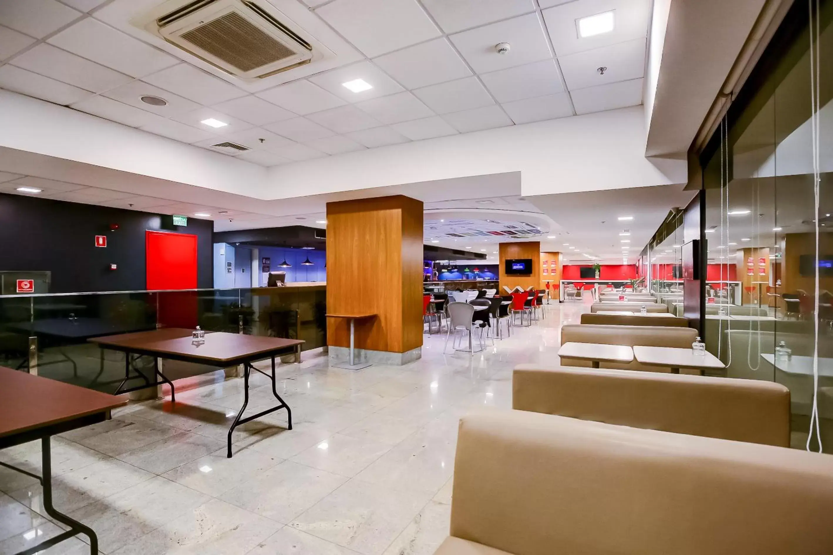 Restaurant/places to eat, Lobby/Reception in ibis budget Rio de Janeiro Nova America