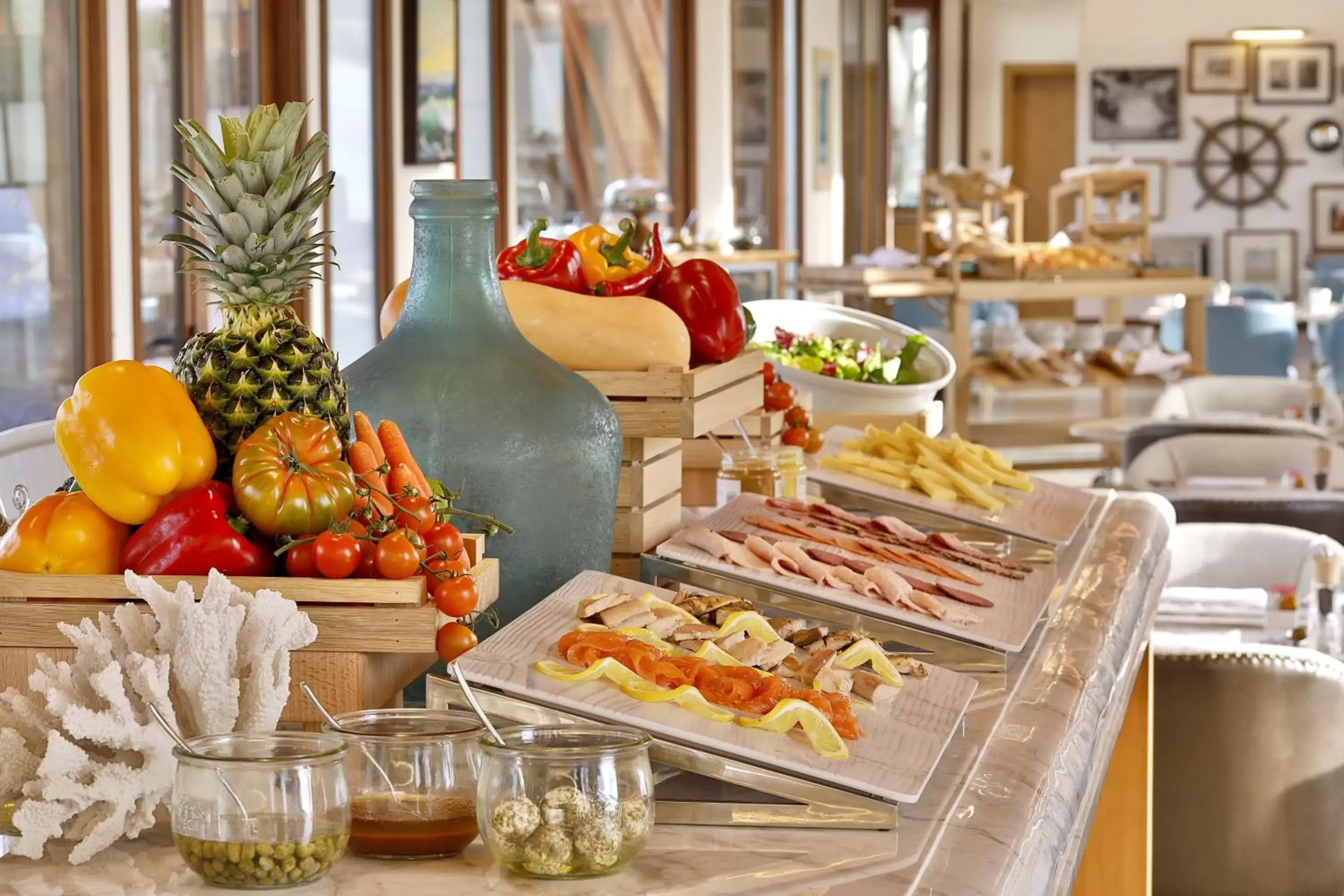 Breakfast in The Ritz-Carlton Ras Al Khaimah, Al Hamra Beach