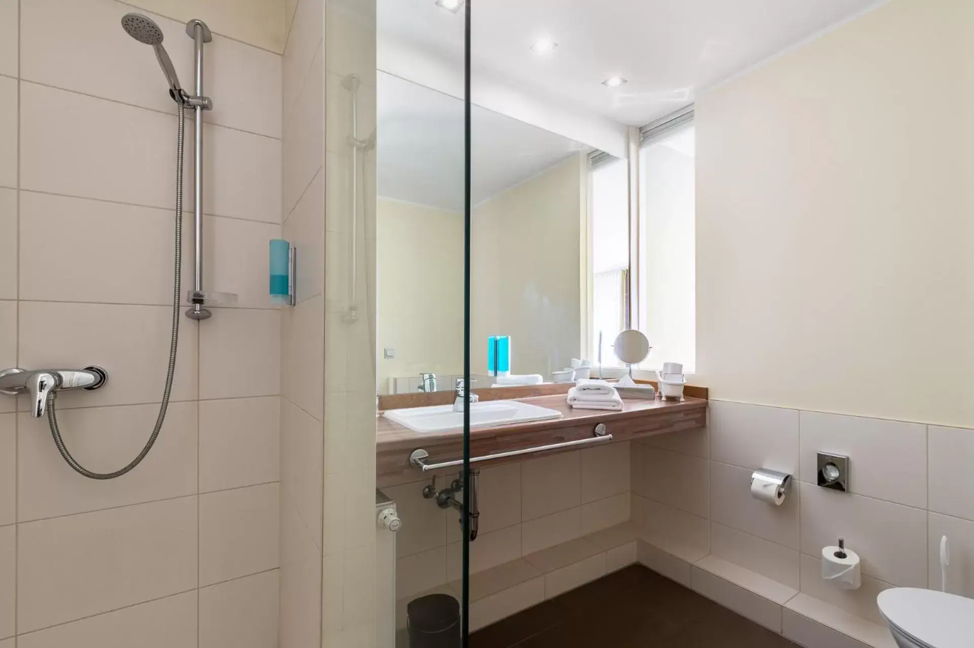 Bathroom in Hotel am Schlosspark garni