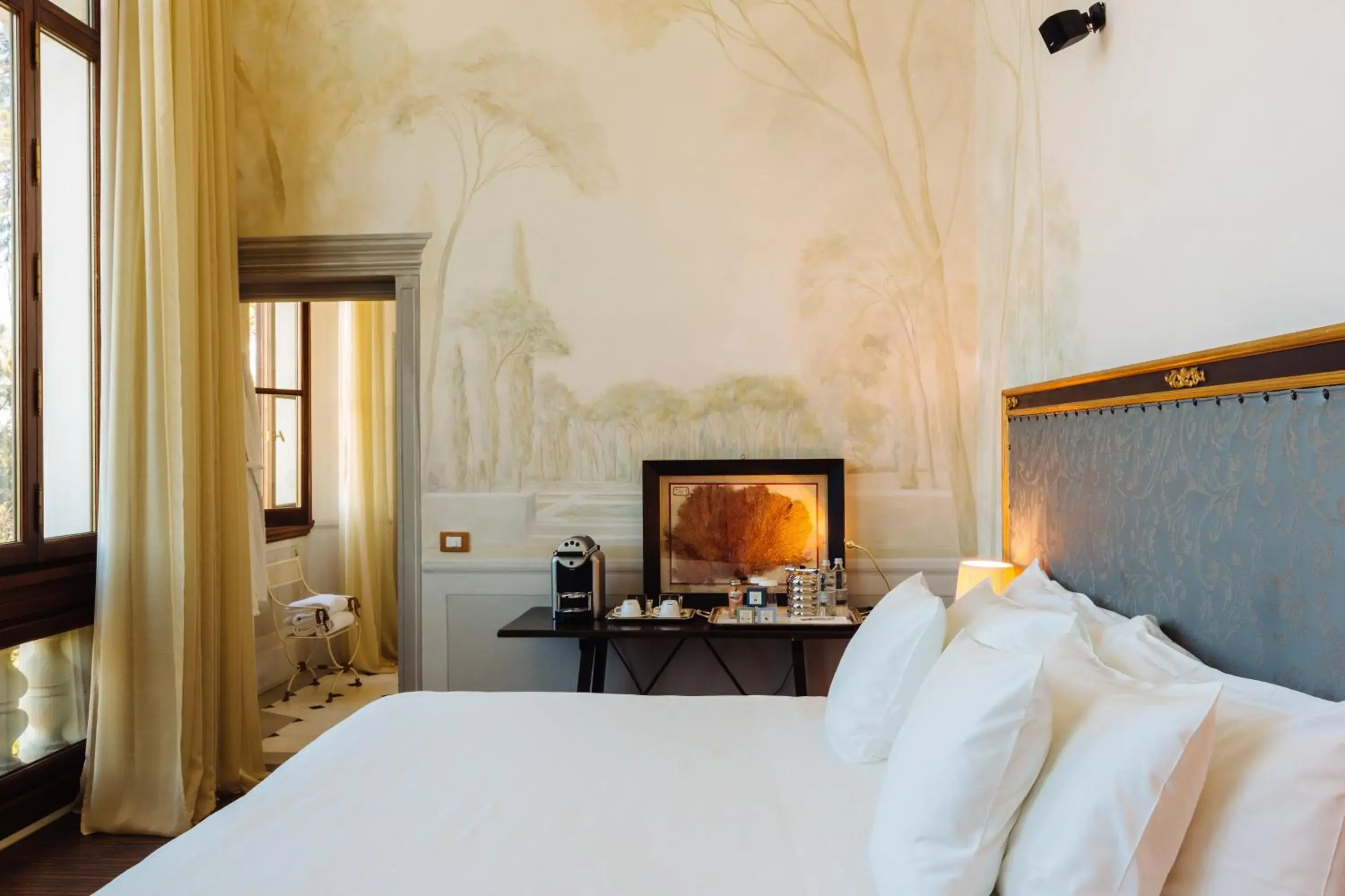 Photo of the whole room, Bed in Il Salviatino