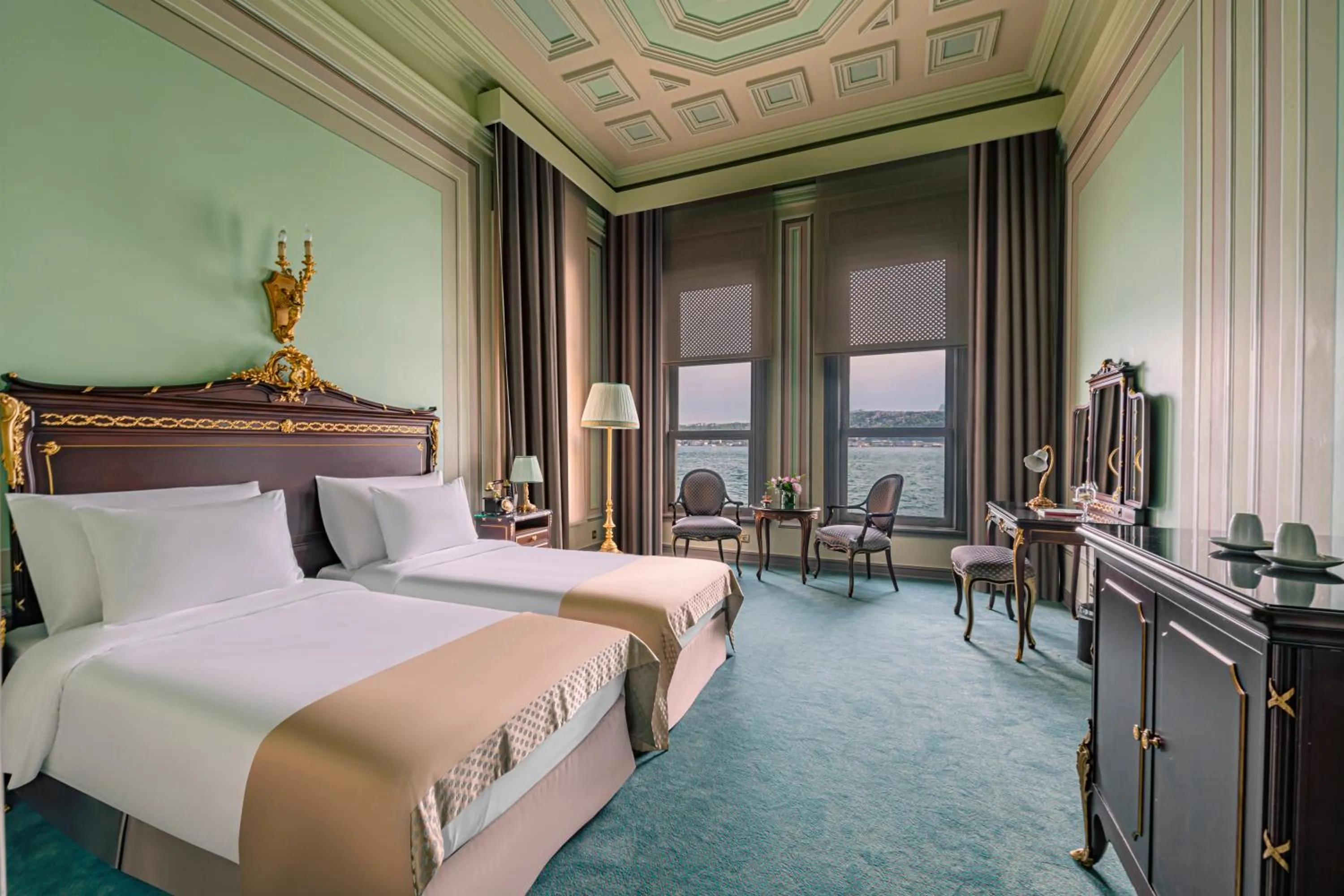Deluxe Double or Twin Room with Sea View in Bosphorus Palace Hotel