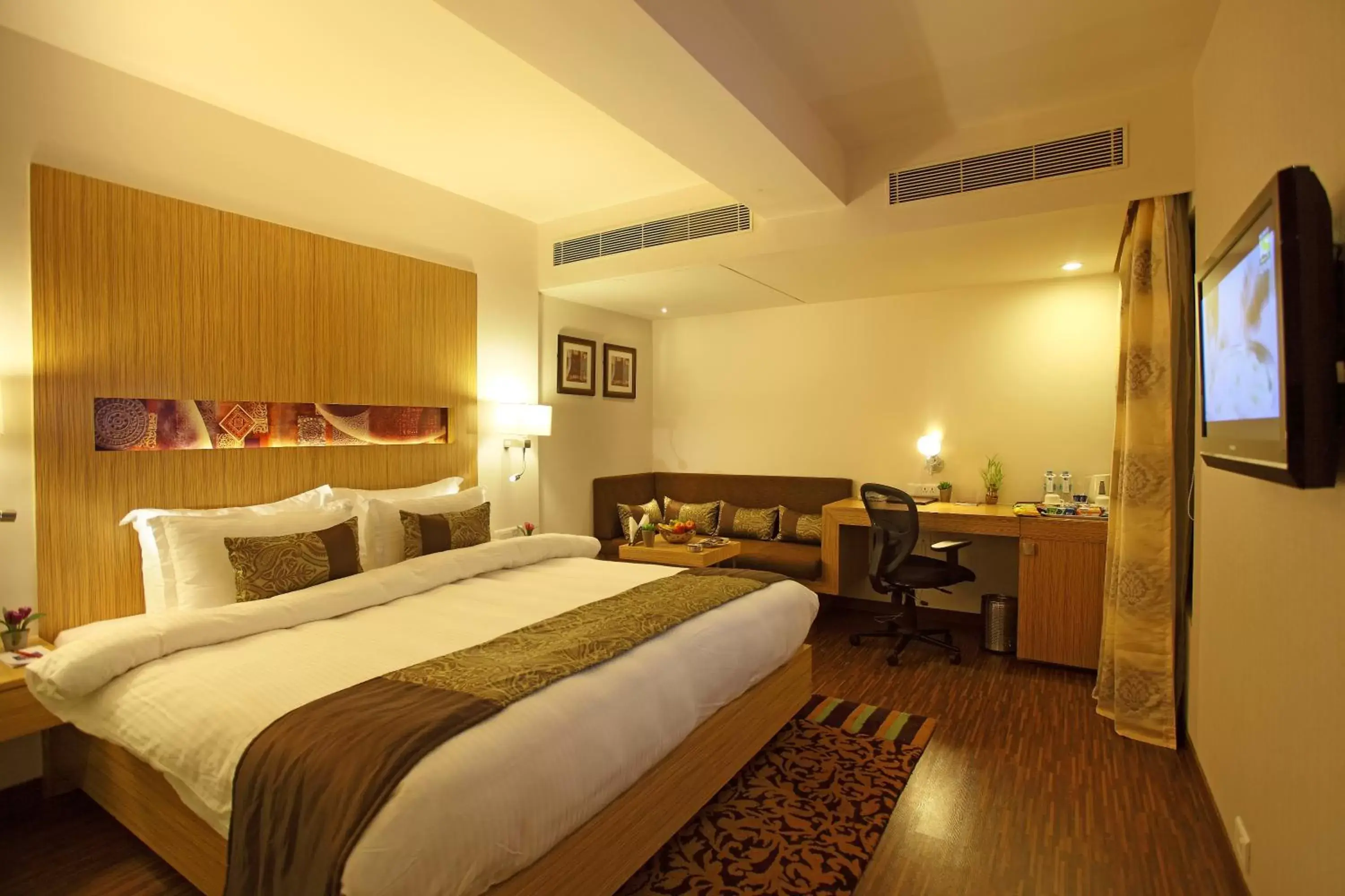 Bed in Comfort Inn Legacy Bed in Comfort Inn Legacy