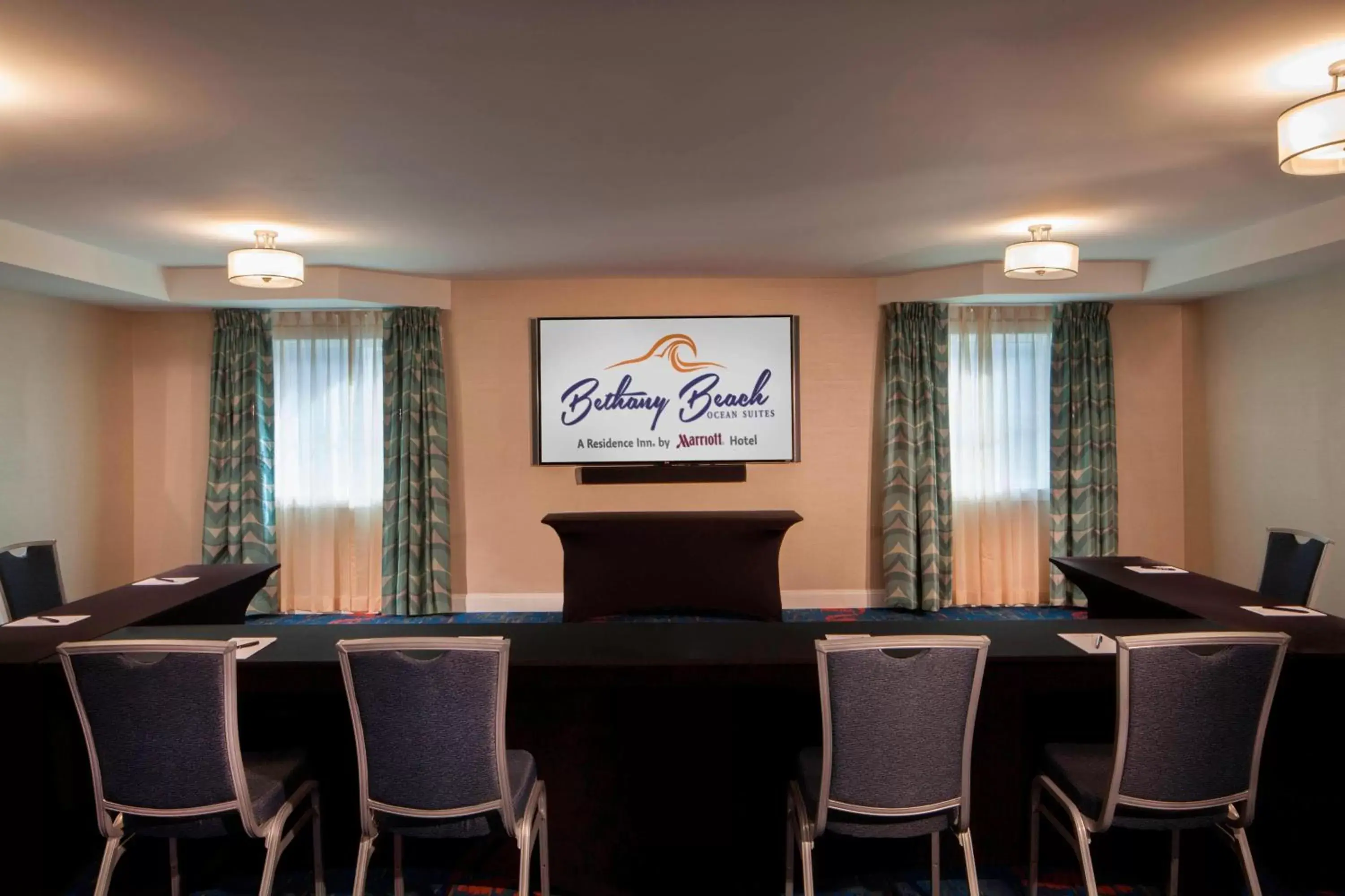 Meeting/conference room in Bethany Beach Ocean Suites Residence Inn by Marriott