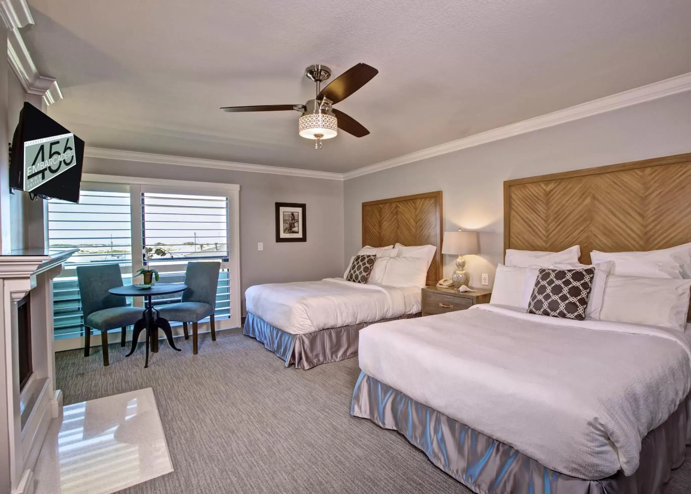 Bedroom, Room Photo in 456 Embarcadero Inn & Suites