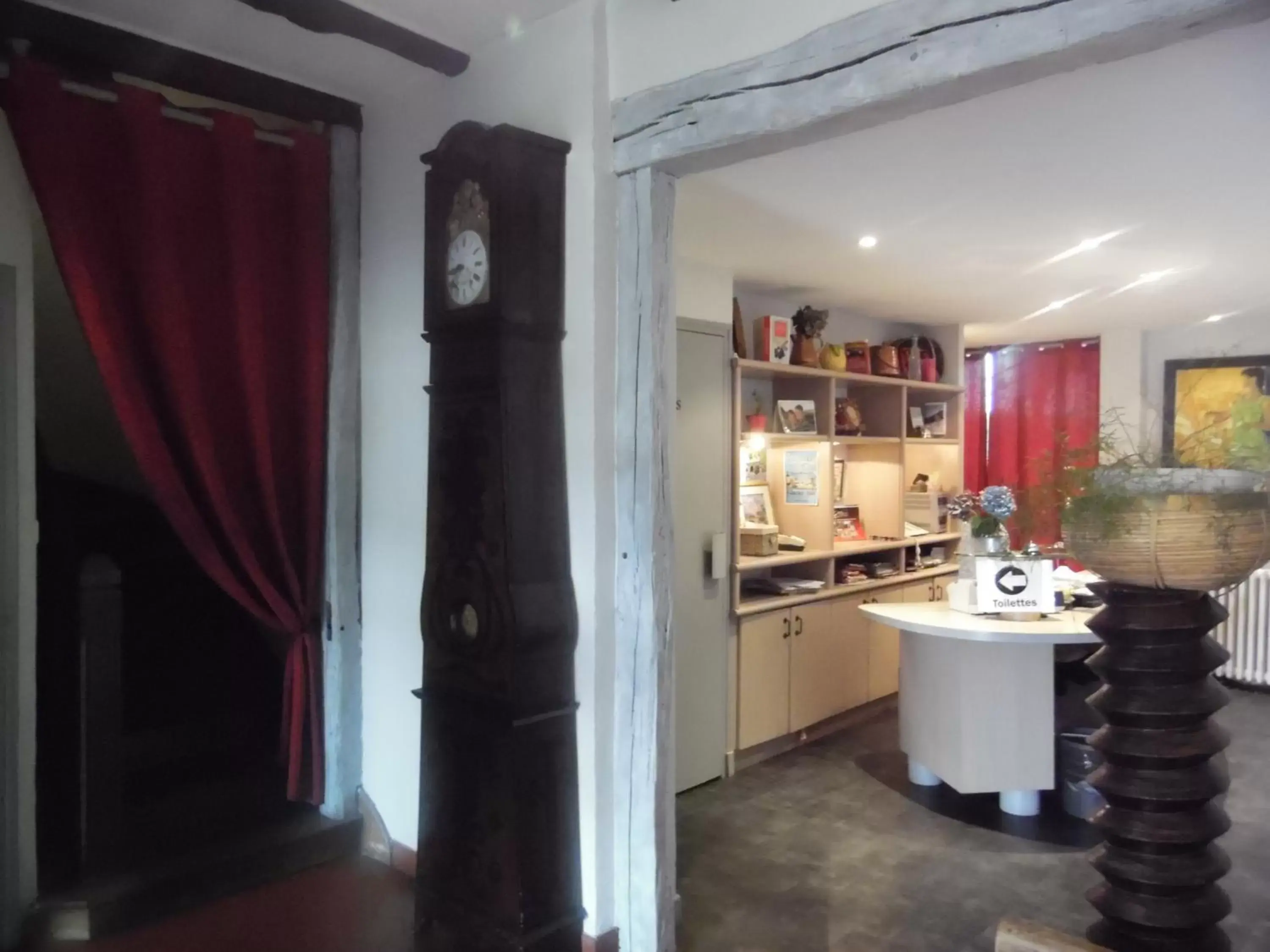 Decorative detail, Kitchen/Kitchenette in Hotel Fouillade