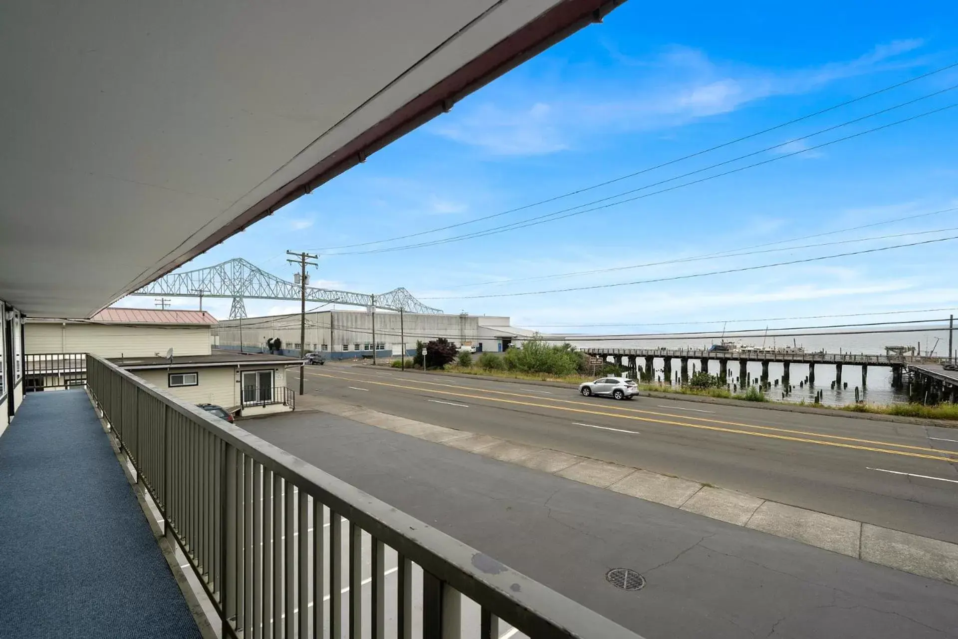 River view, Balcony/Terrace in Astoria Rivershore Motel