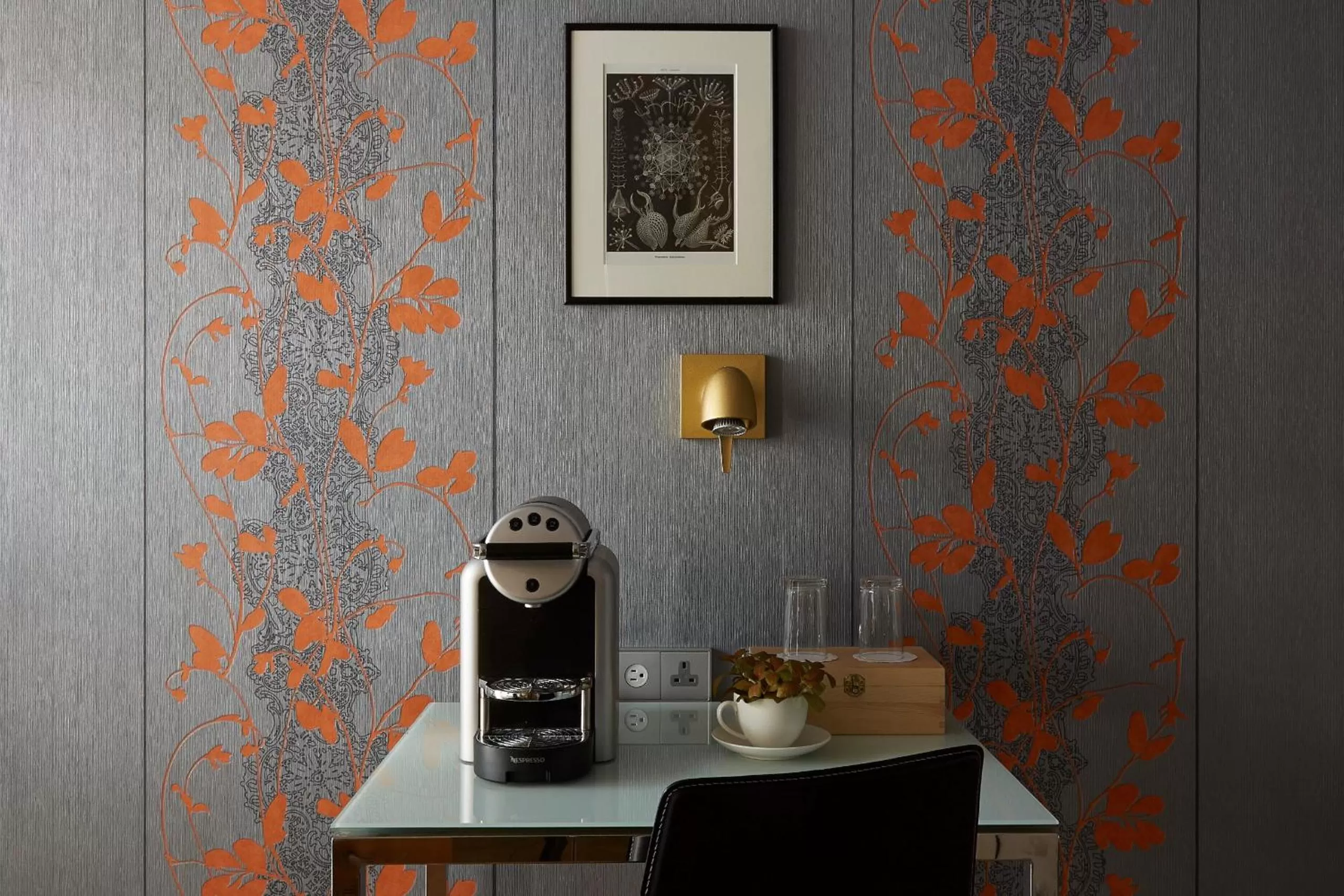 Coffee/tea facilities in Amadi Park Hotel