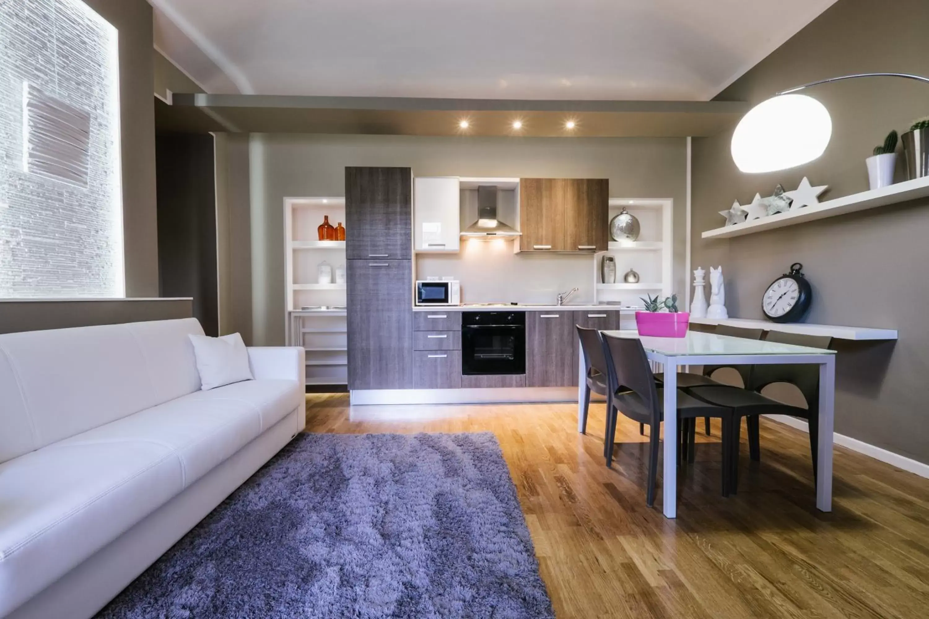 Living room, Kitchen/Kitchenette in Apart Hotel Torino