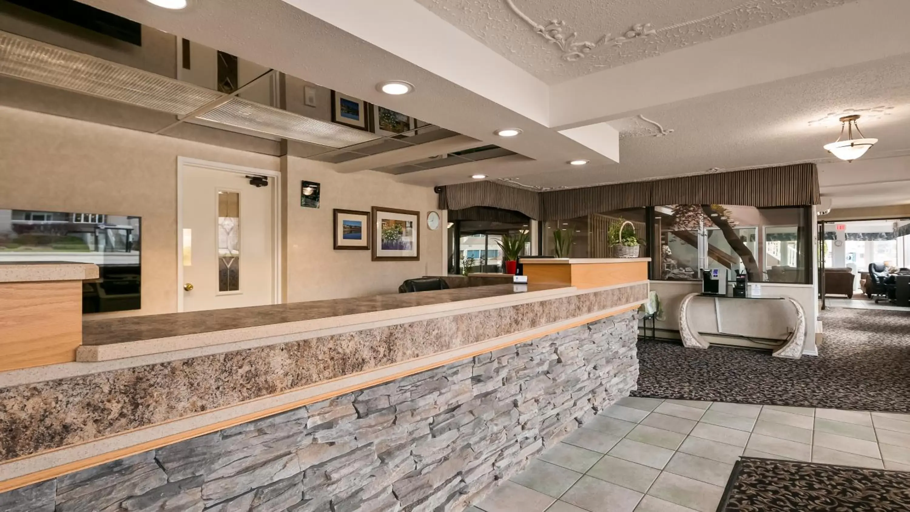 Lobby or reception, Lobby/Reception in Best Western Inn at Penticton
