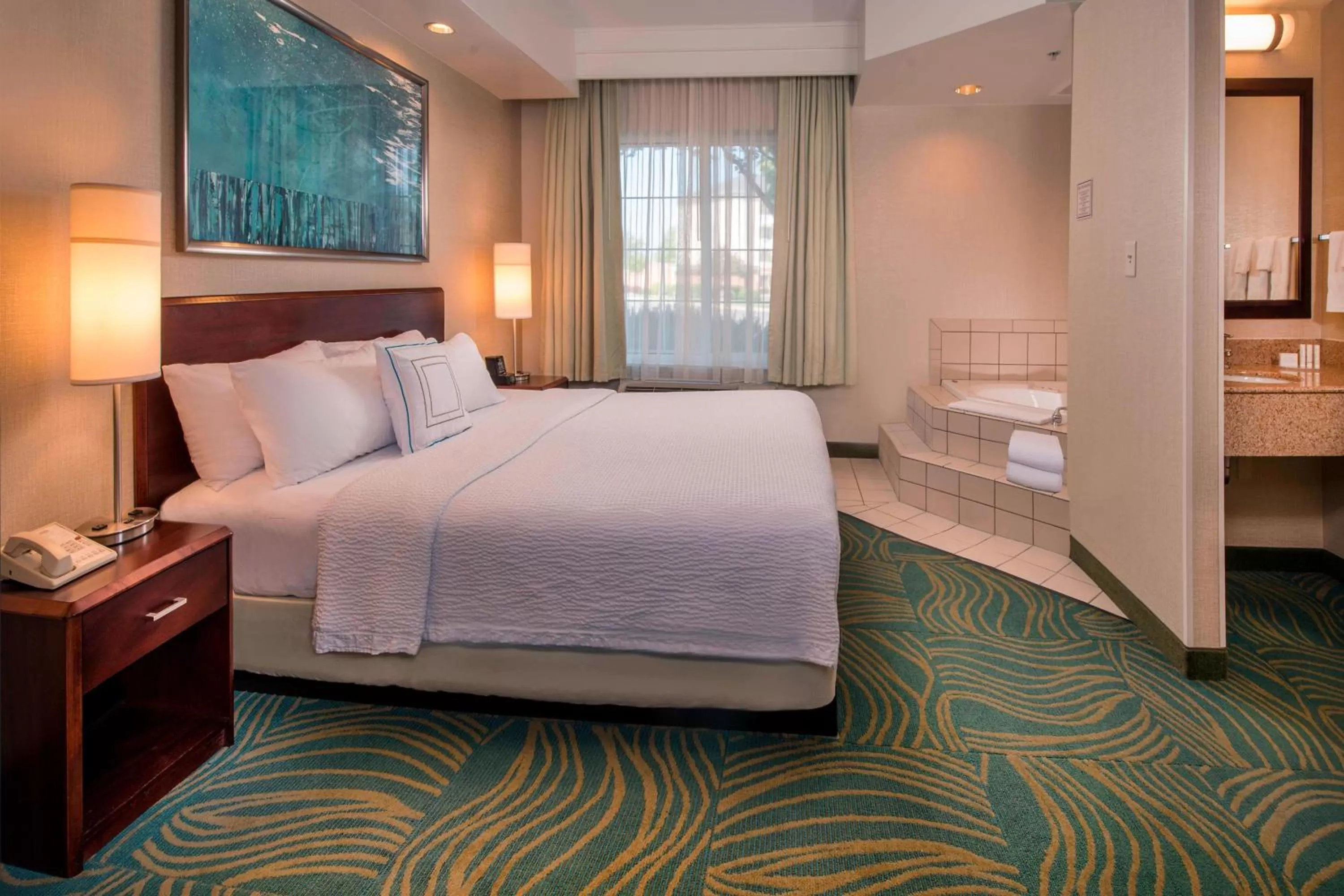 King Studio with Sofa Bed and Whirlpool in Springhill Suites by Marriott State College