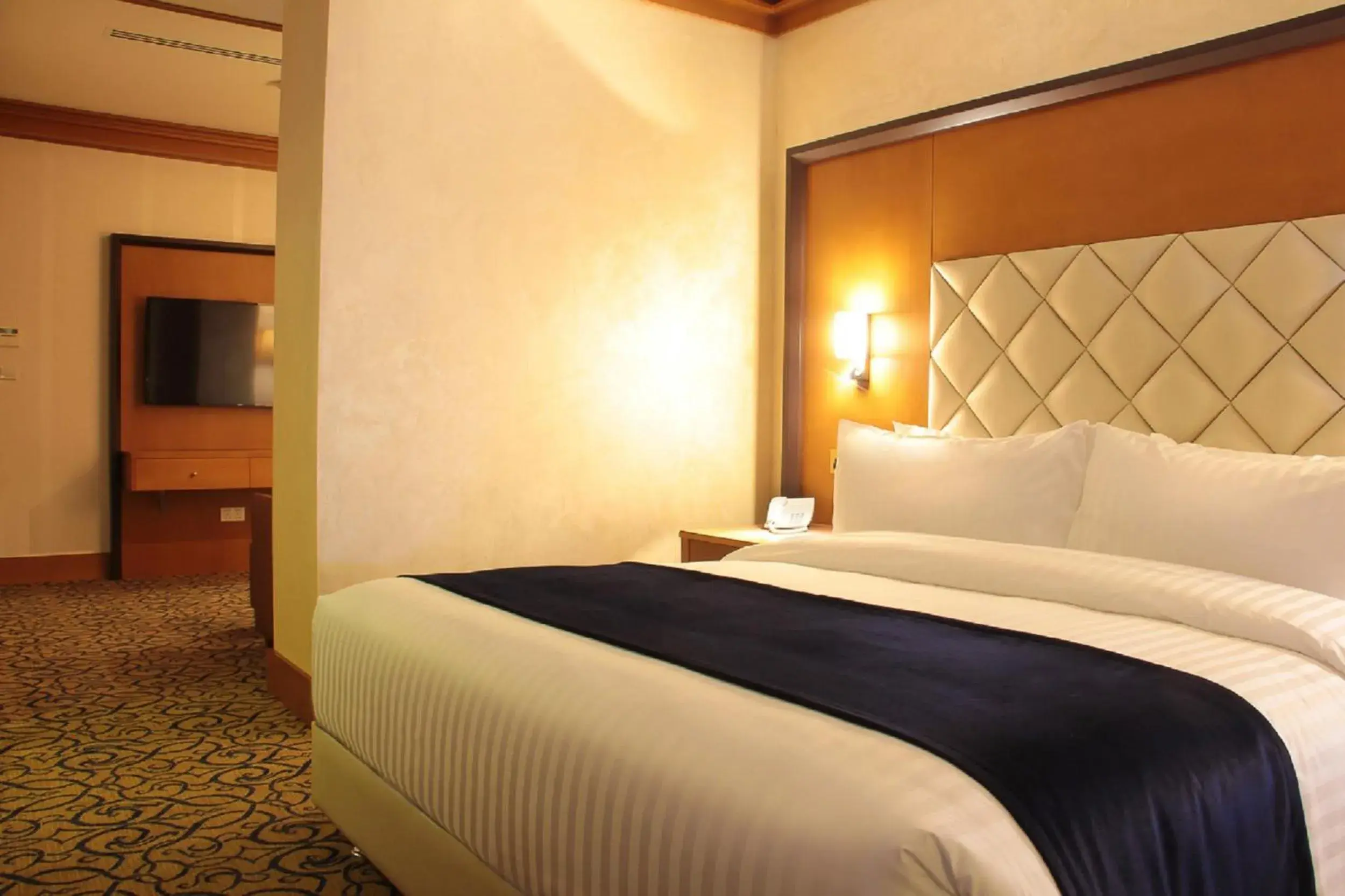 Bedroom, Bed in Thousand Nights Hotel