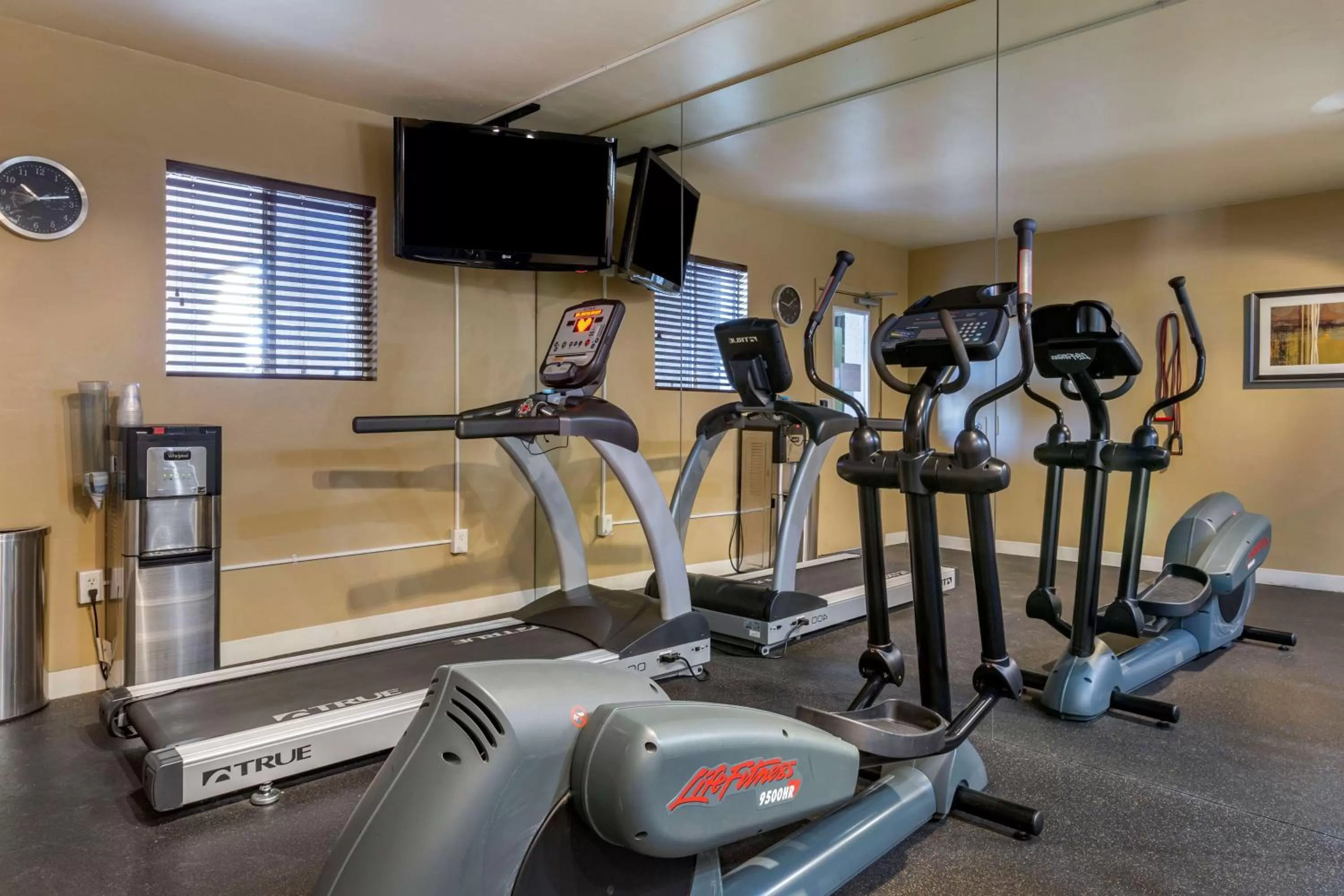 Spa and wellness centre/facilities in Best Western Plus King's Inn and Suites