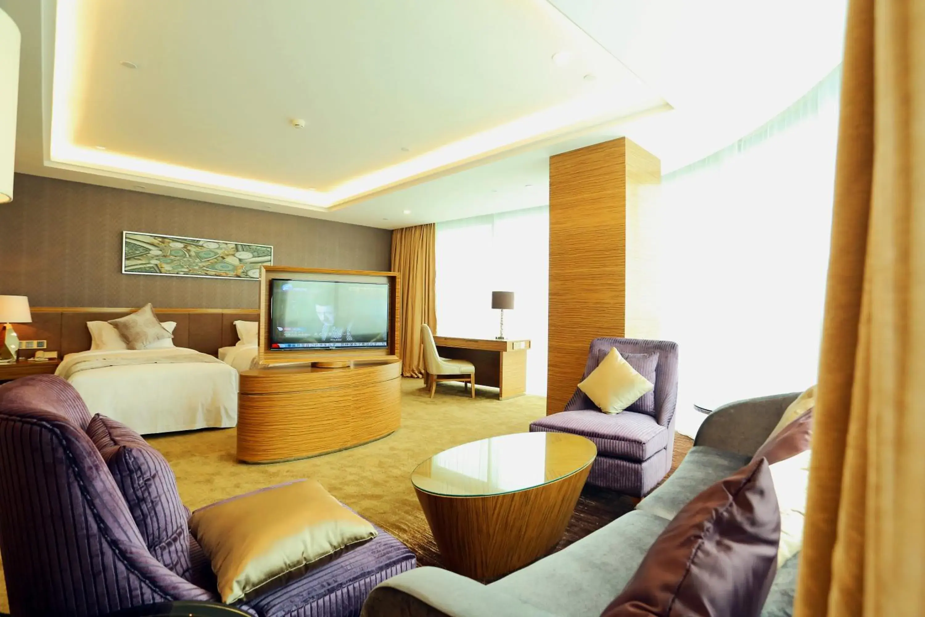 Bedroom, Seating Area in Shenzhen Baoan PLUS Gems Cube Hotel                                                             