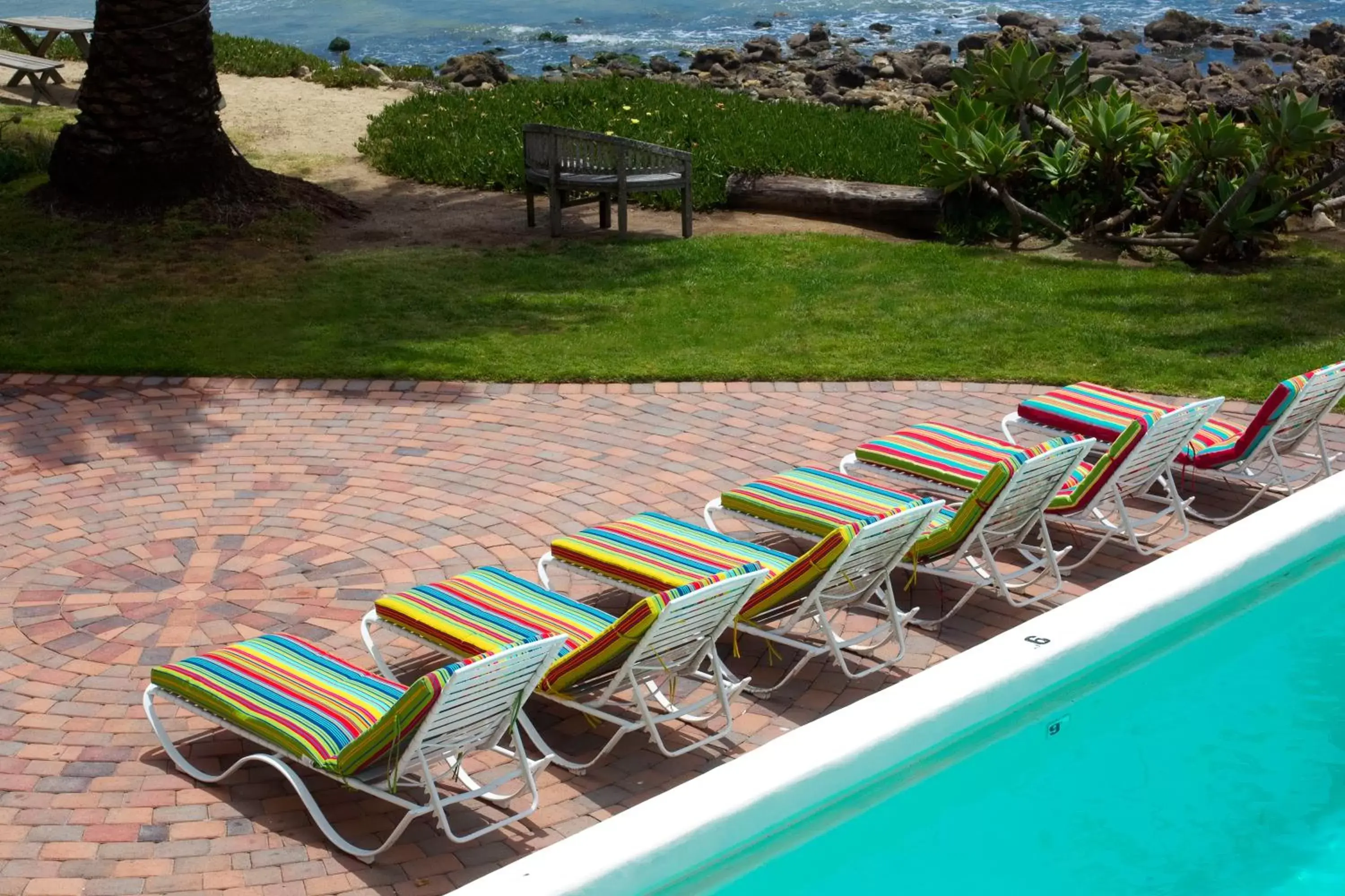 Pool view in Cliff House Inn Pool view in Cliff House Inn