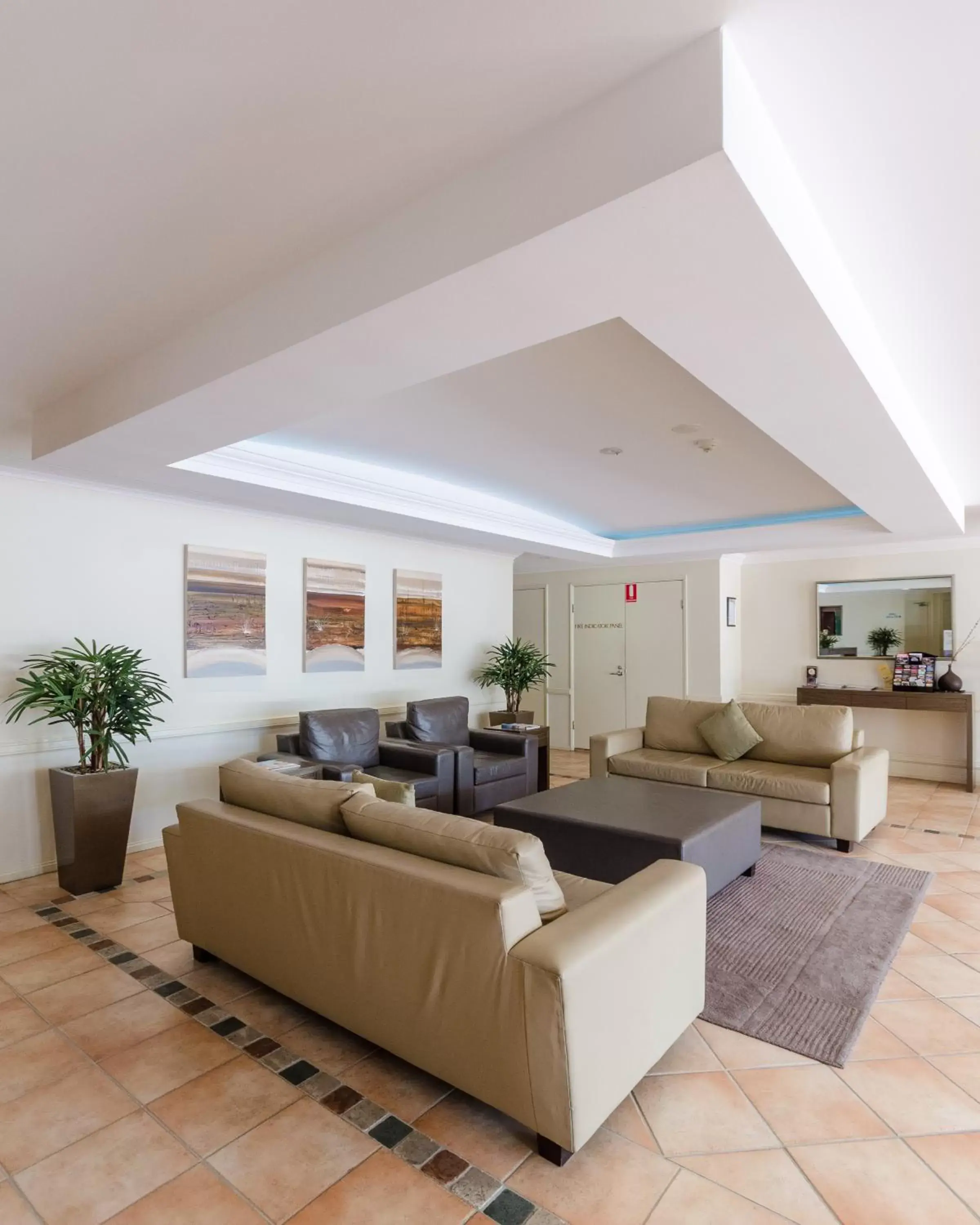 Lobby or reception, Seating Area in West End Central Apartments