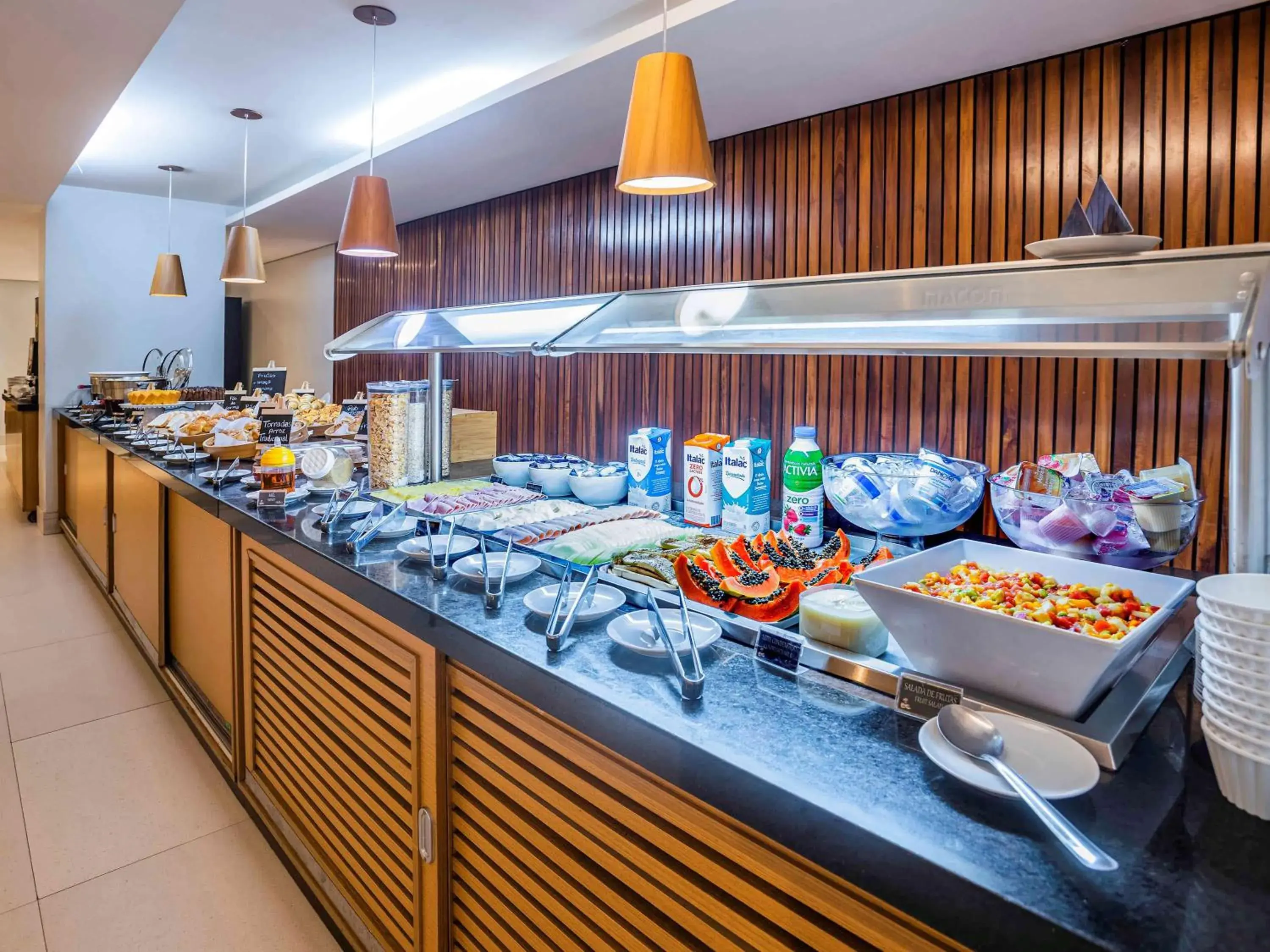 Breakfast, Food in Ibis Styles Belém Hangar