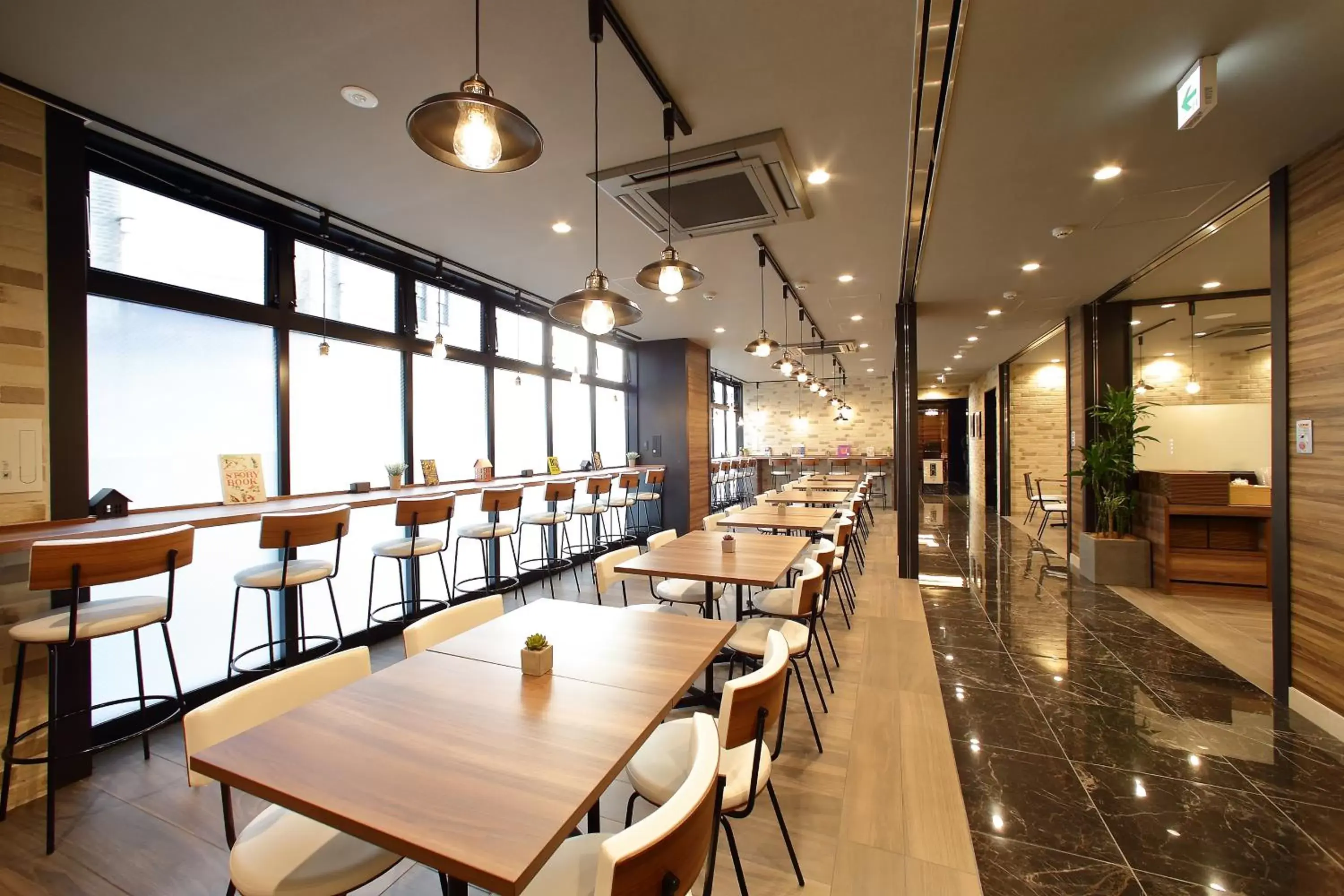 Restaurant/places to eat in Hotel Oriental Express Osaka Shinsaibashi Restaurant/places to eat in Hotel Oriental Express Osaka Shinsaibashi